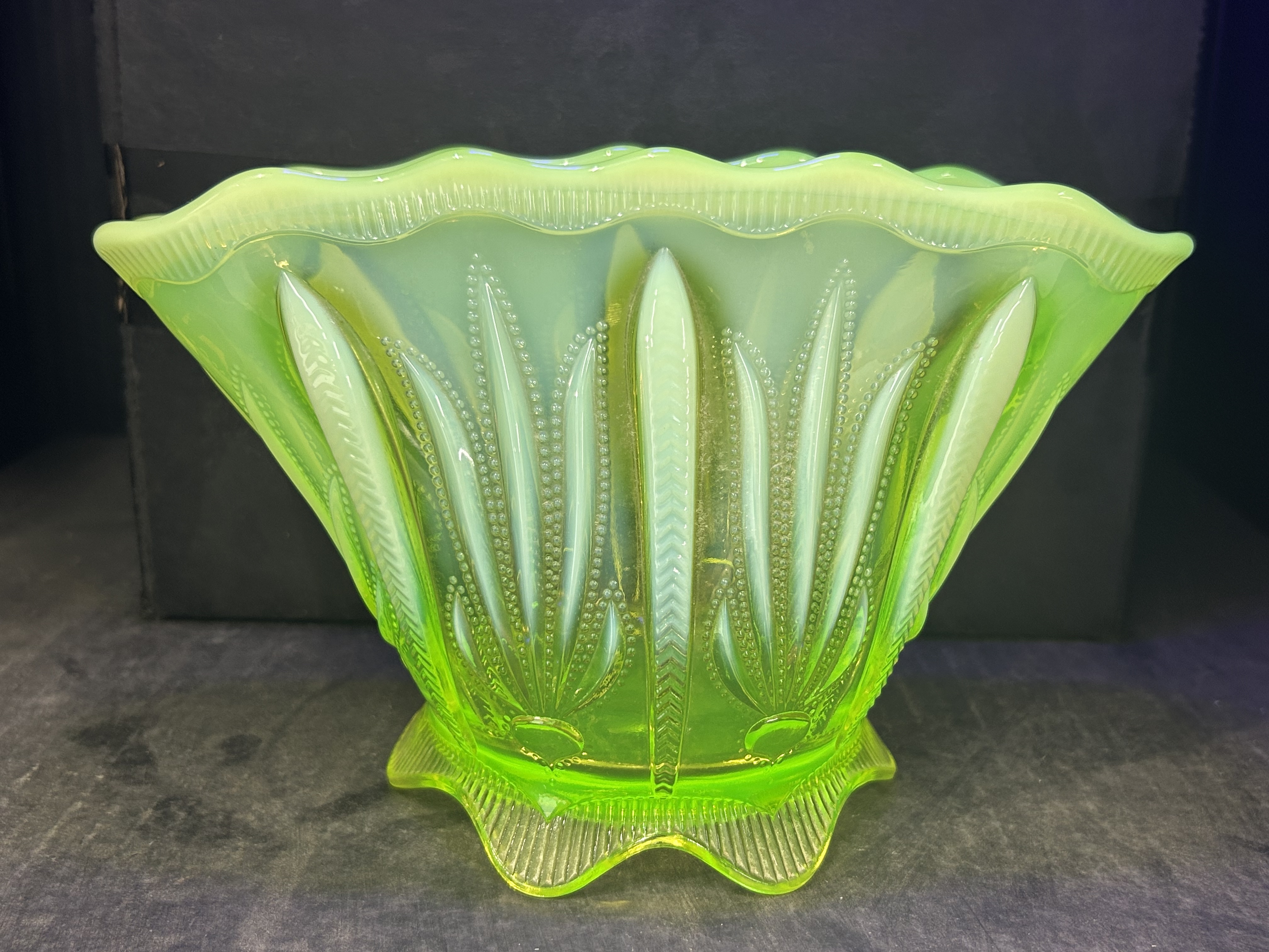 JEFFERSON URANIUM GLASS BOWL, 1905