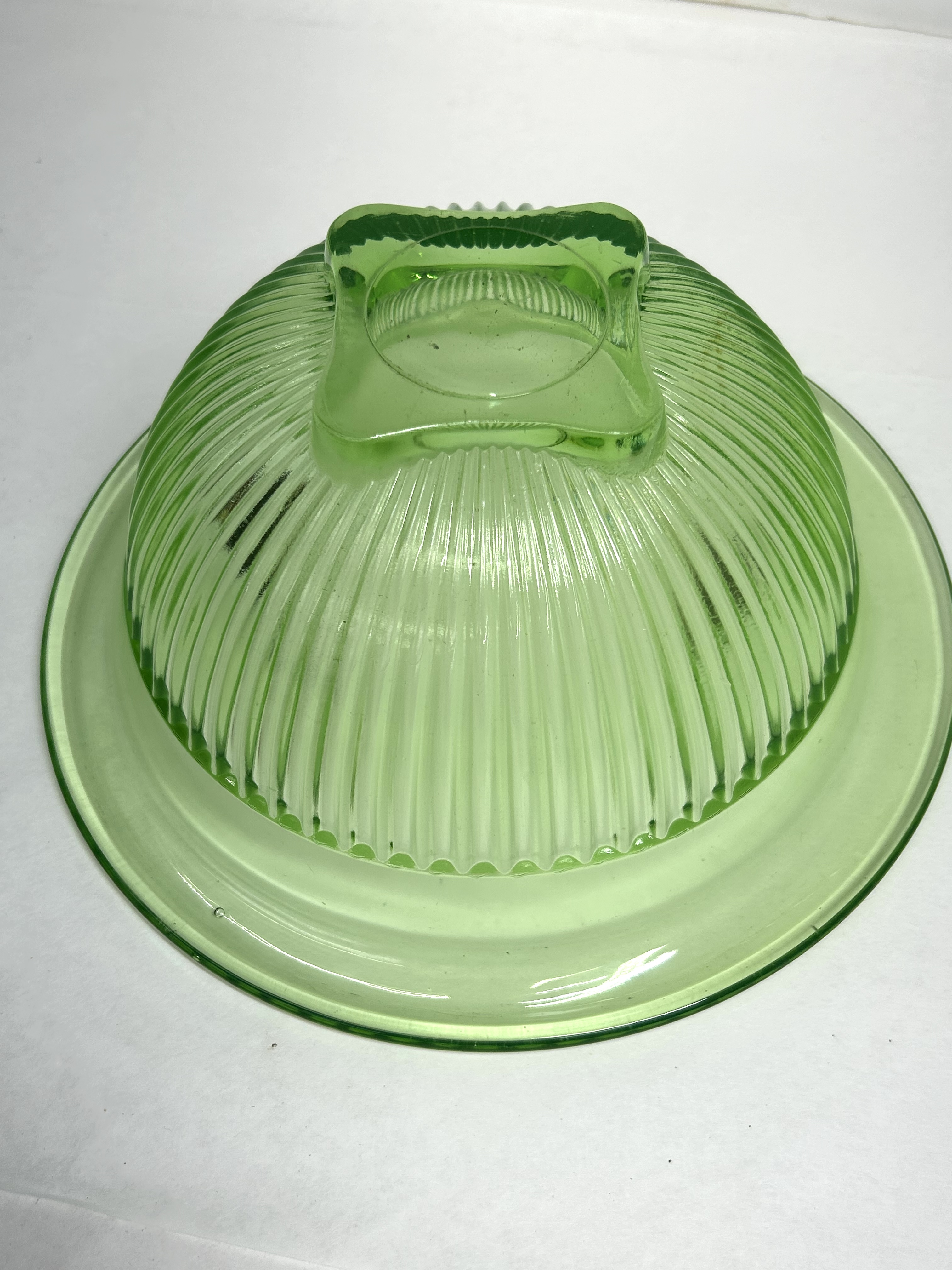GREEN DEPRESSION URANIUM GLASS BOWL, 1930s