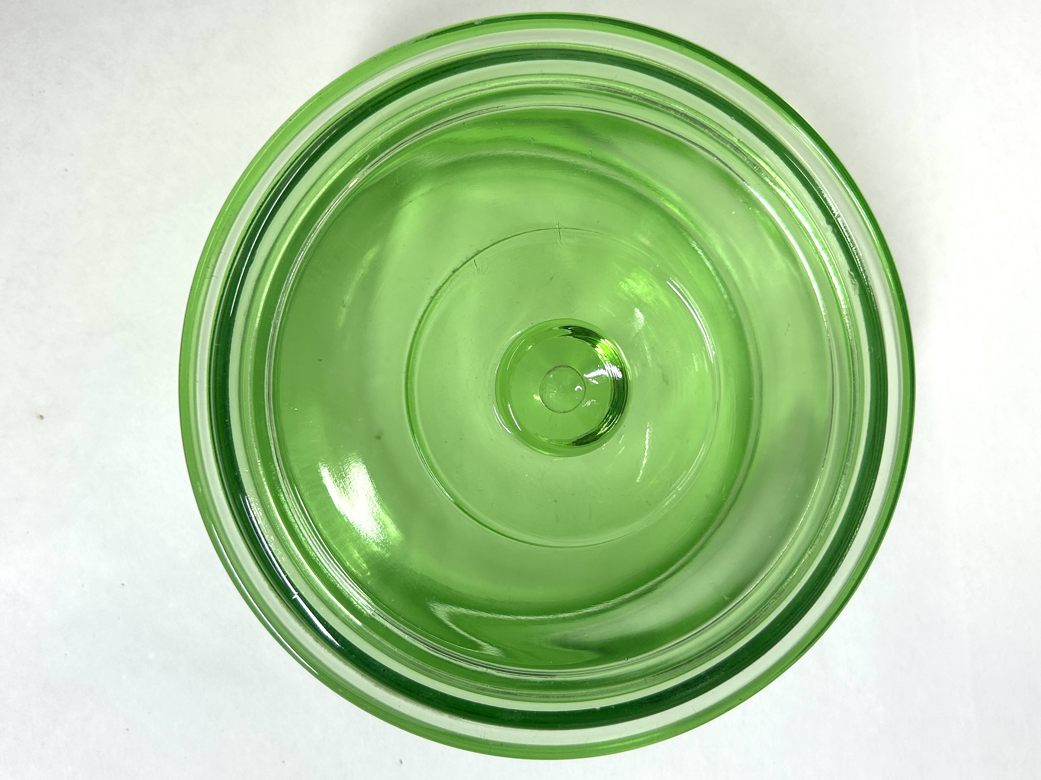 HAZEL-ATLAS URANIUM GLASS COVERED DISH, 1930S