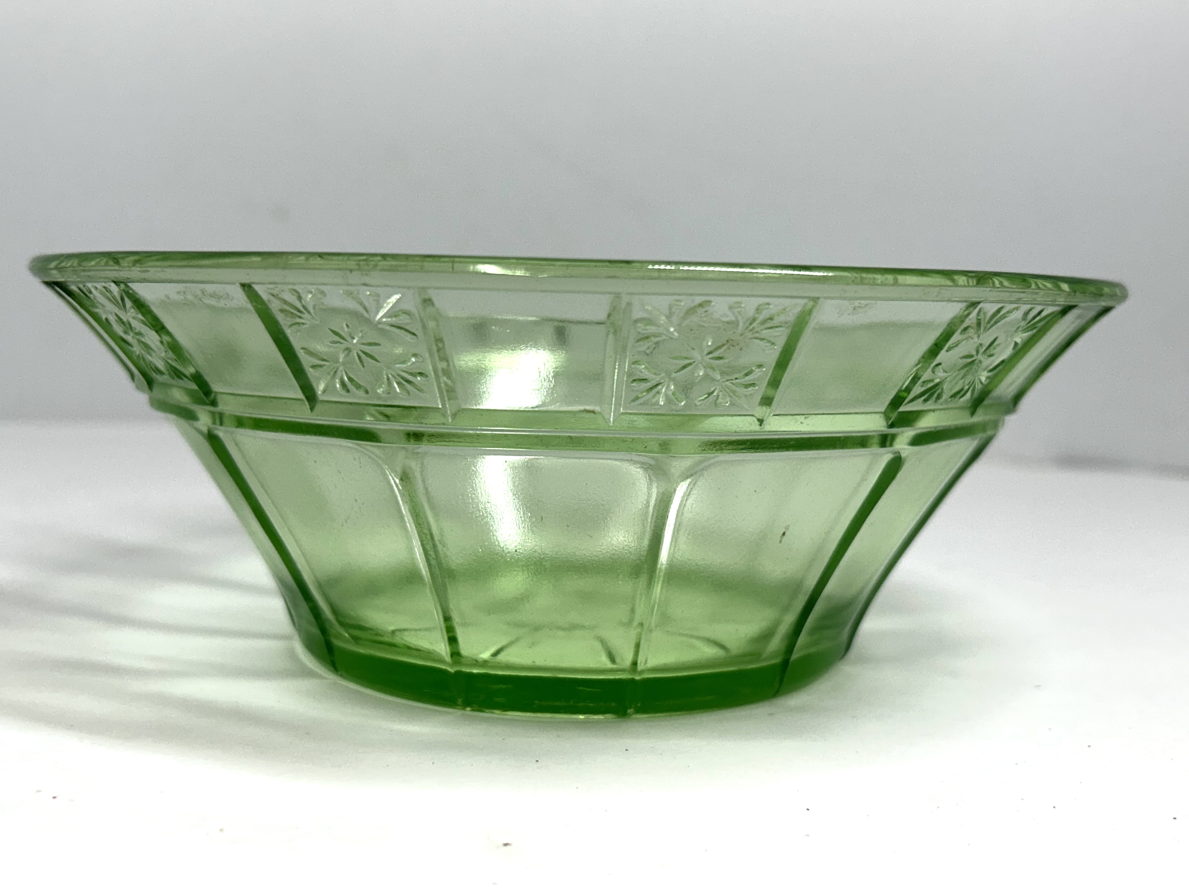 GREEN DORIC PATTERN URANIUM GLASS BOWL