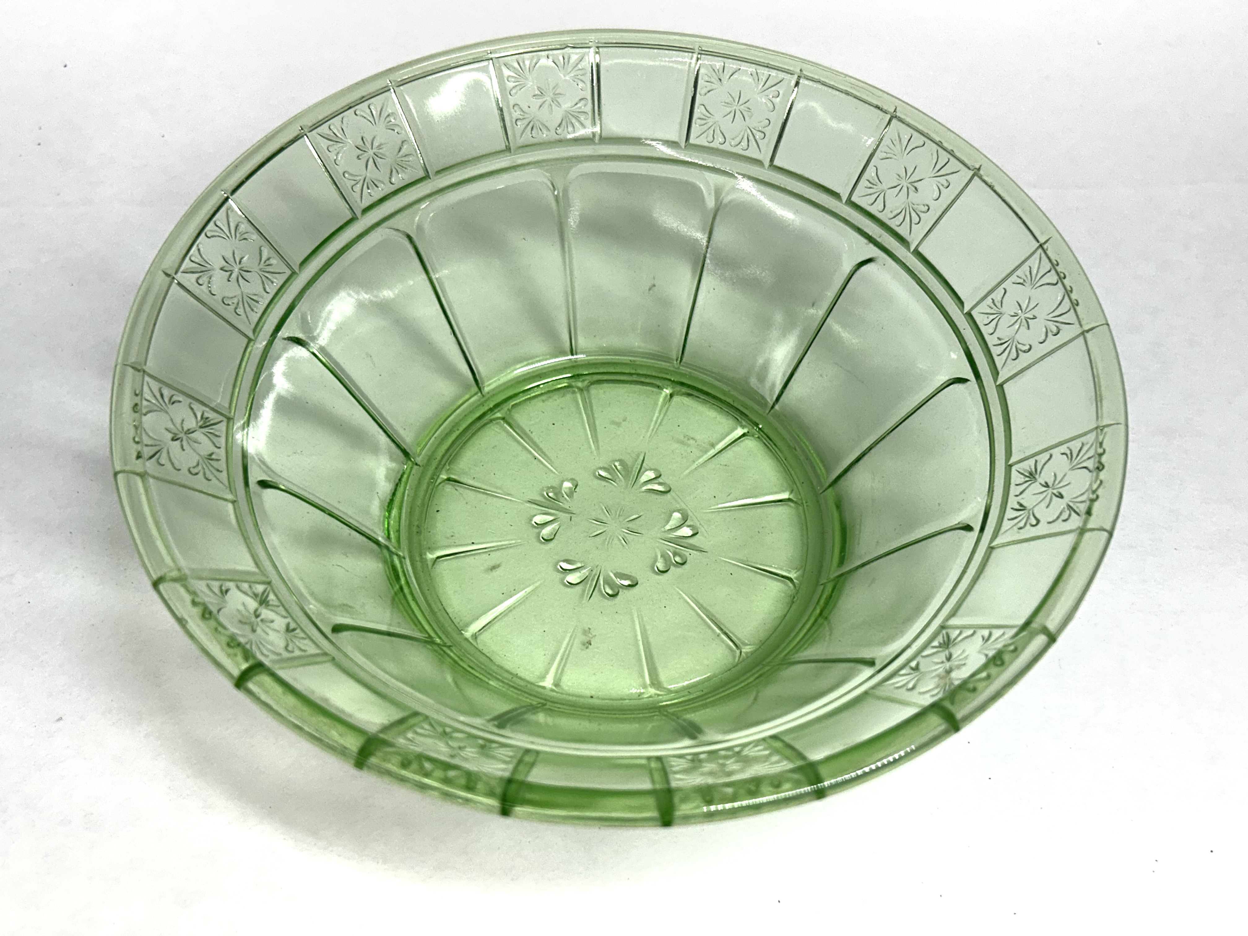 GREEN DORIC PATTERN URANIUM GLASS BOWL