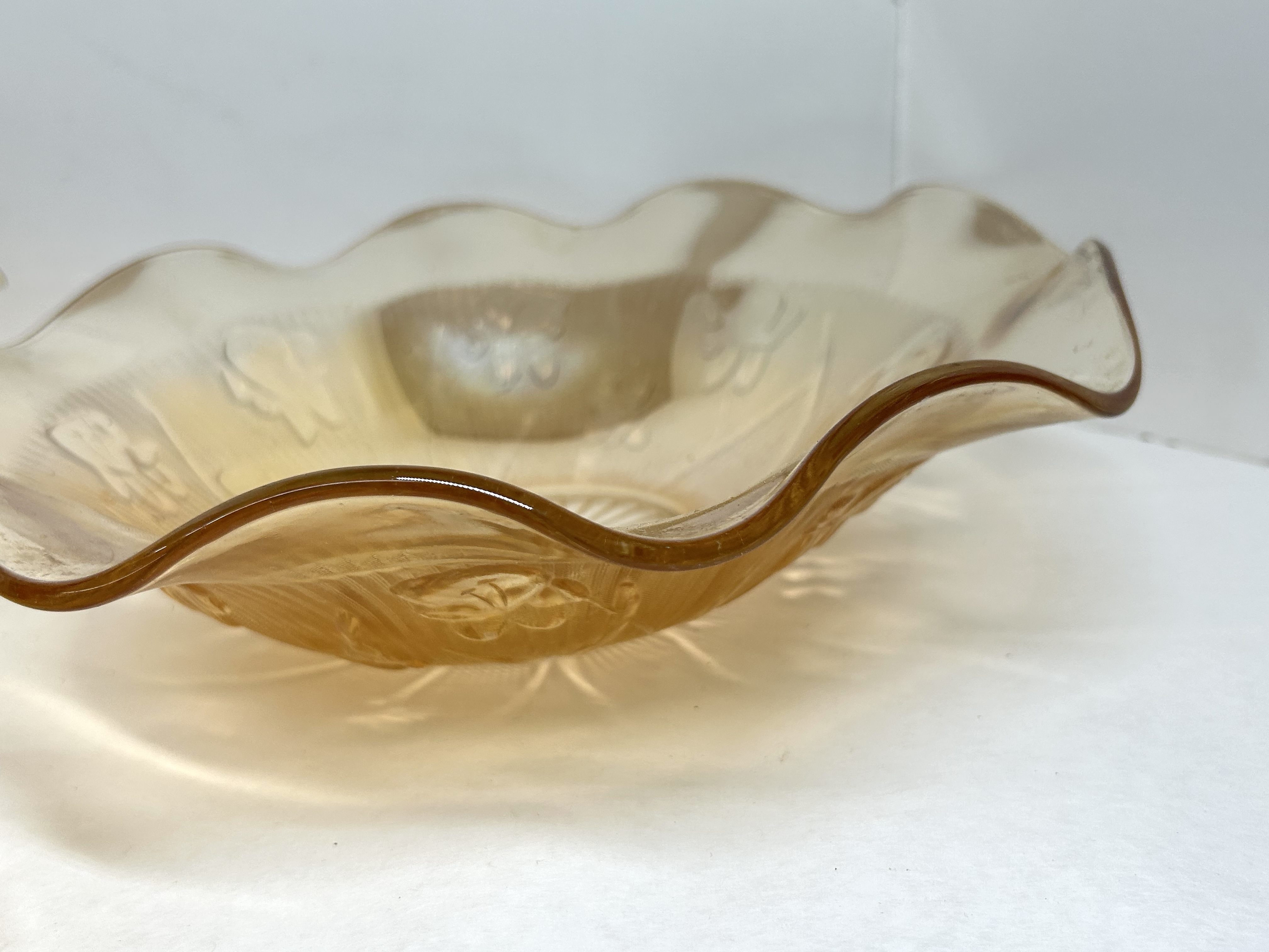 FIVE MARIGOLD IRIDESCENT GLASS BOWLS, C. 1930-1950