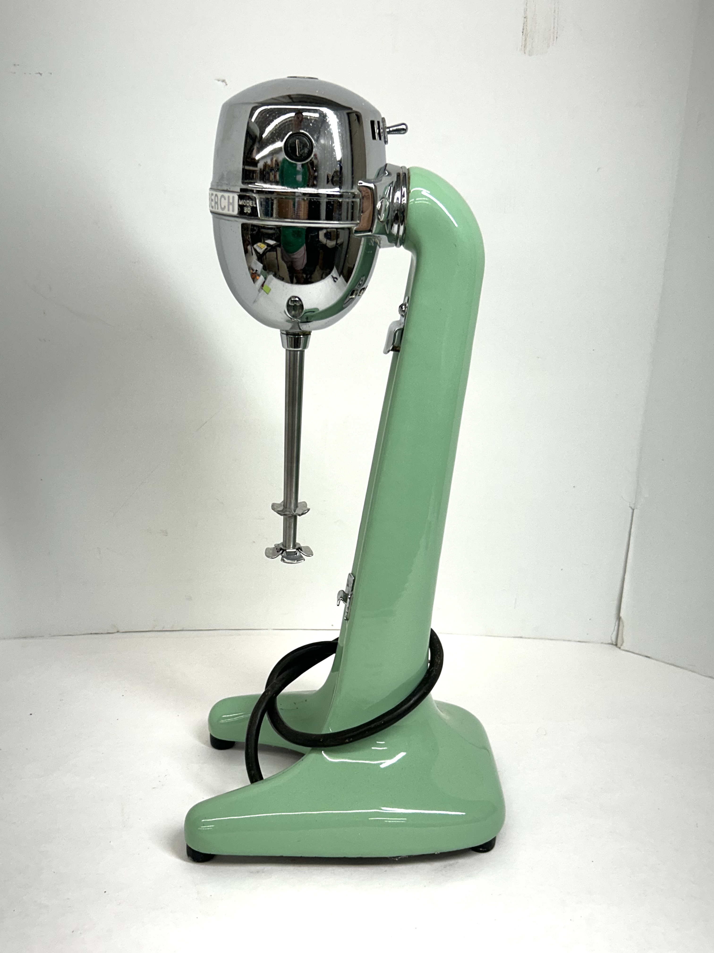 HAMILTON BEACH MODEL 30 ENAMELLED MIXER