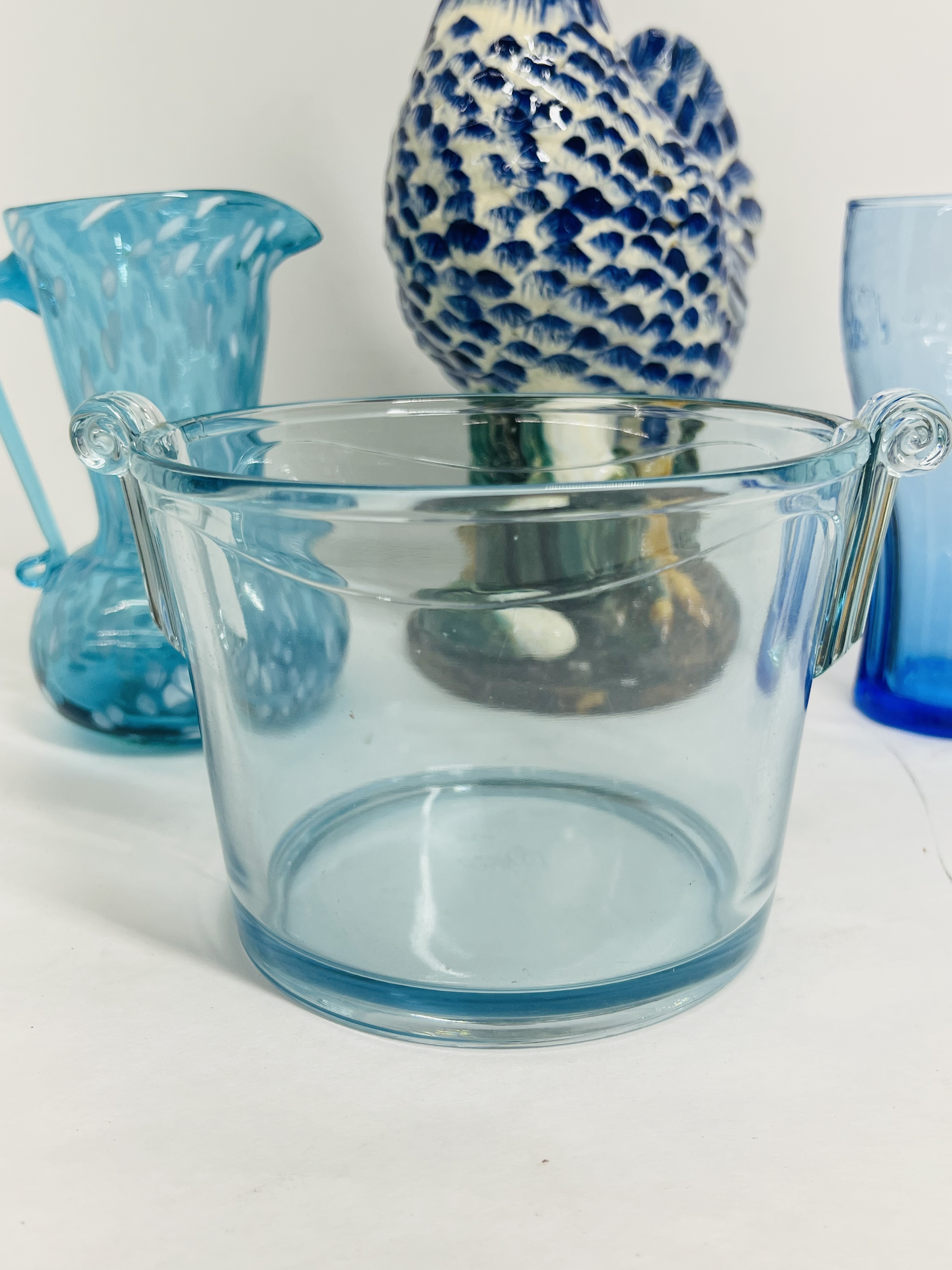 VARIOUS, DECORATIVE CERAMICS AND GLASS, 20TH CENTURY