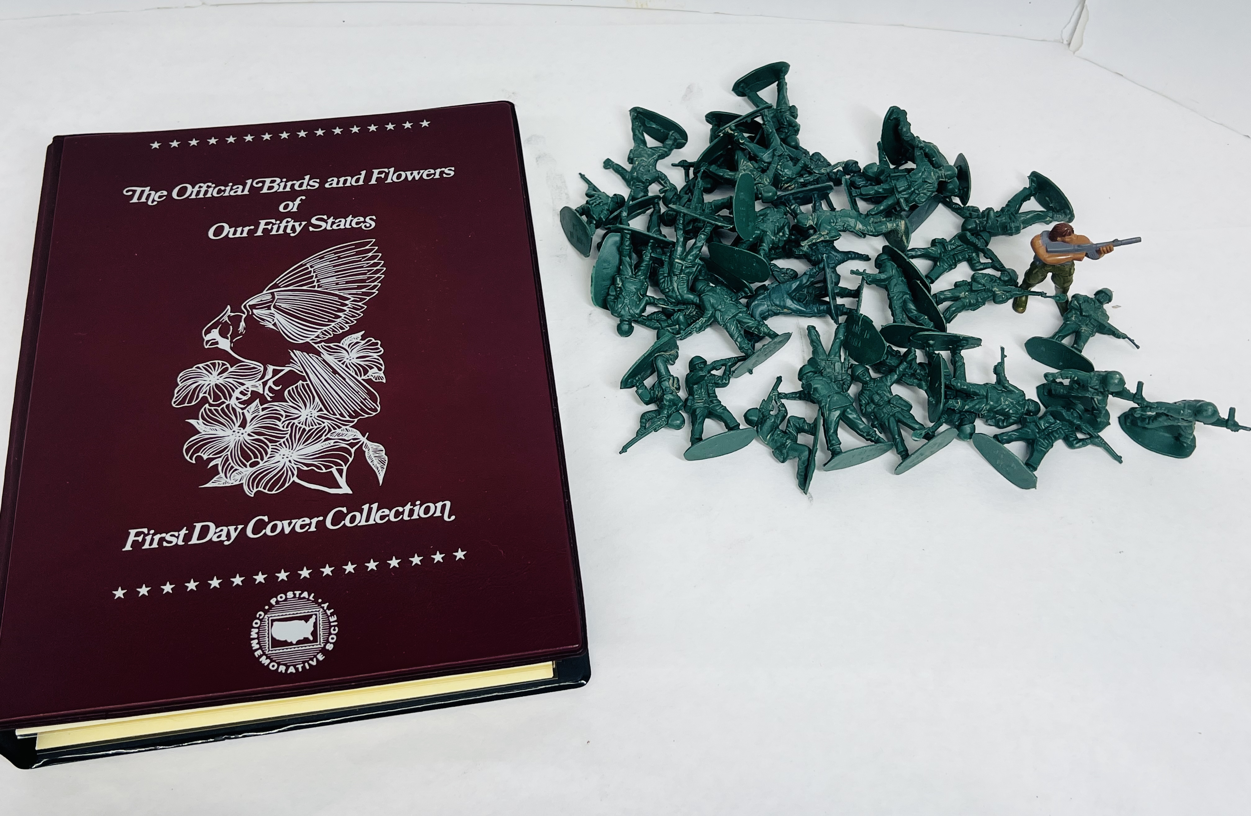 POSTAL COMMEMORATIVE SOCIETY ALBUM AND SOLDIERS, 1982