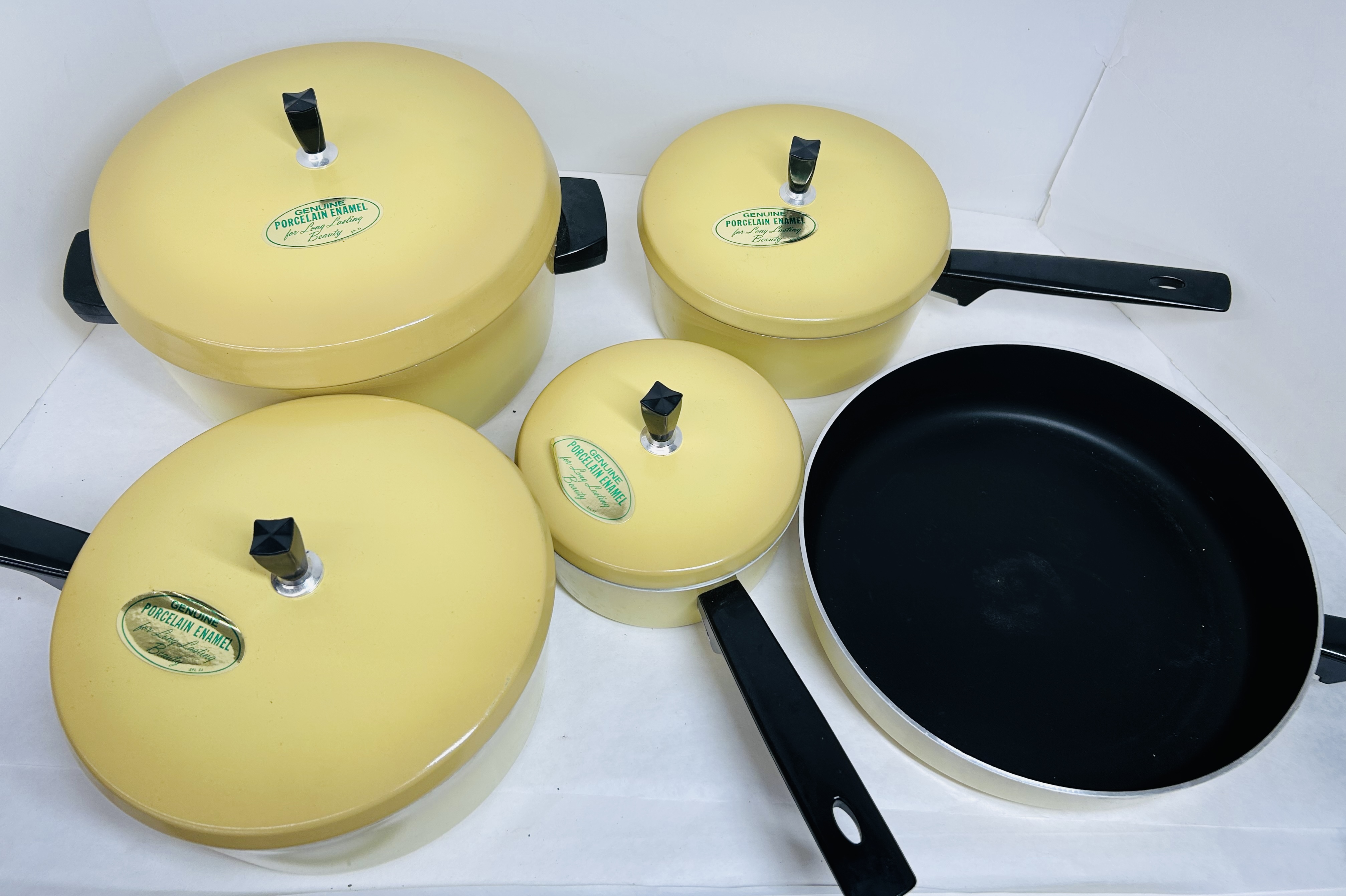 REGAL WARE YELLOW ENAMEL COOKWARE SET