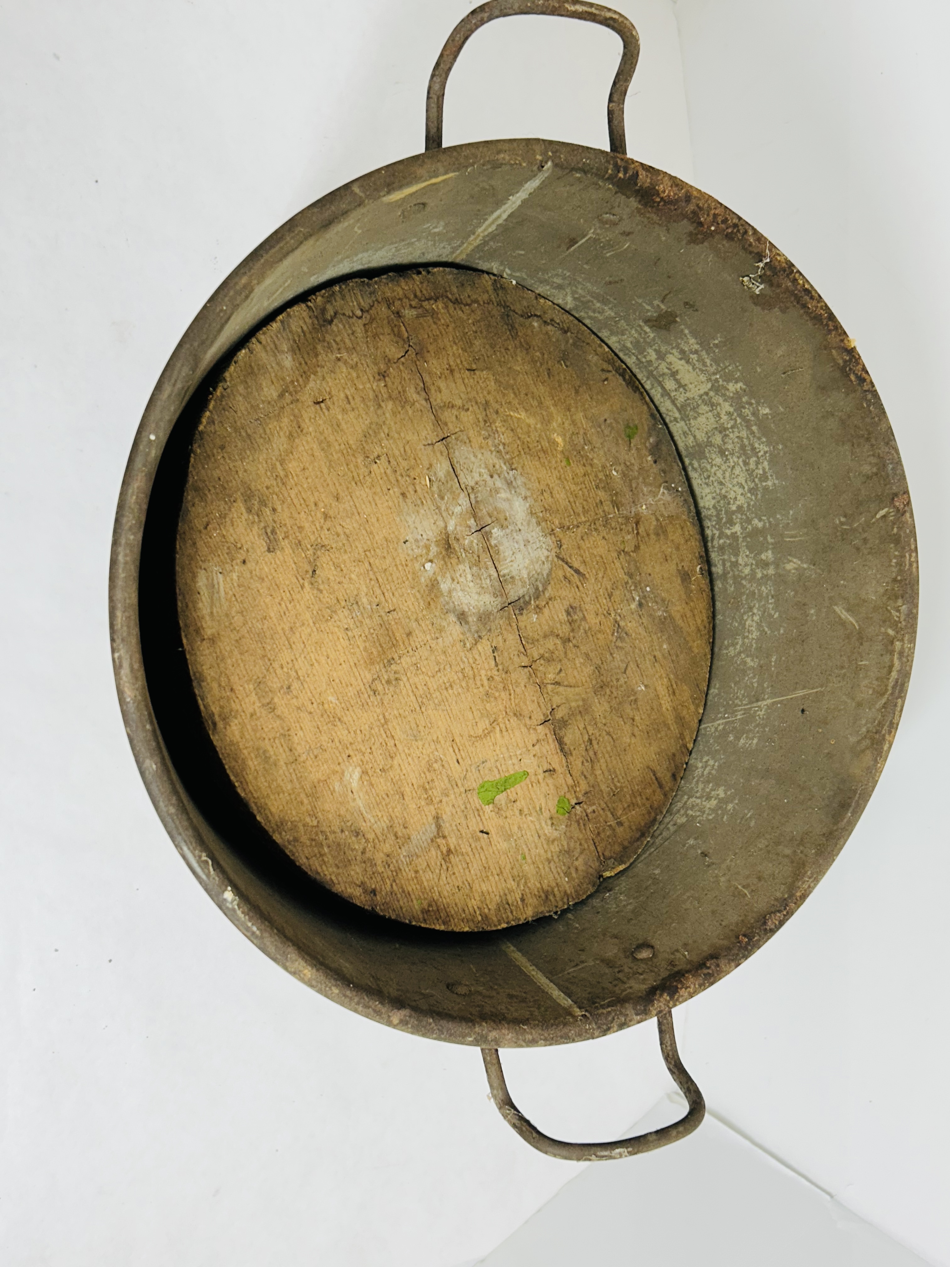 LANDERS FRARY & CLARK BREAD MAKER 1904