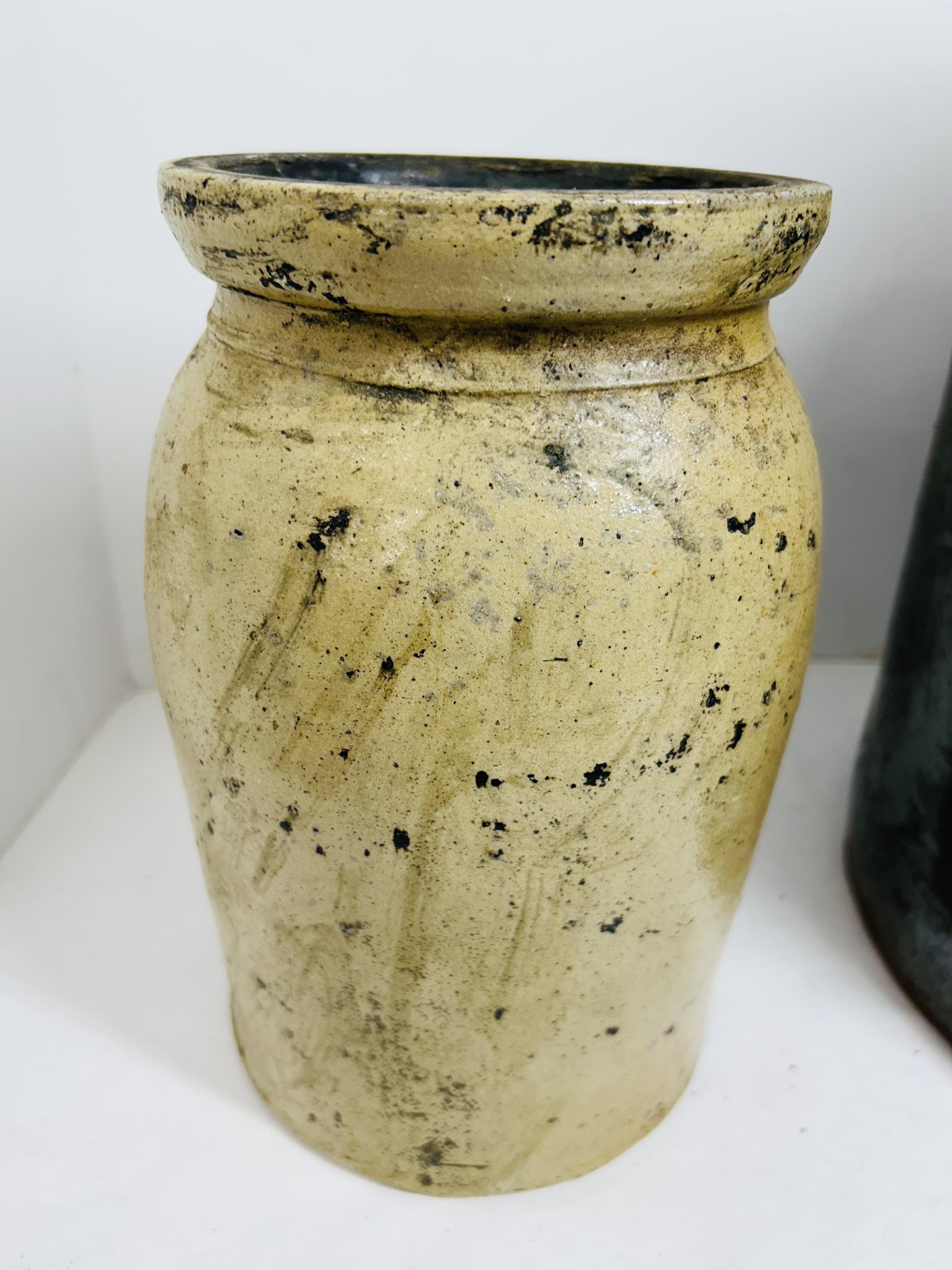 TWO AMERICAN STONEWARE JARS, 19TH CENTURY