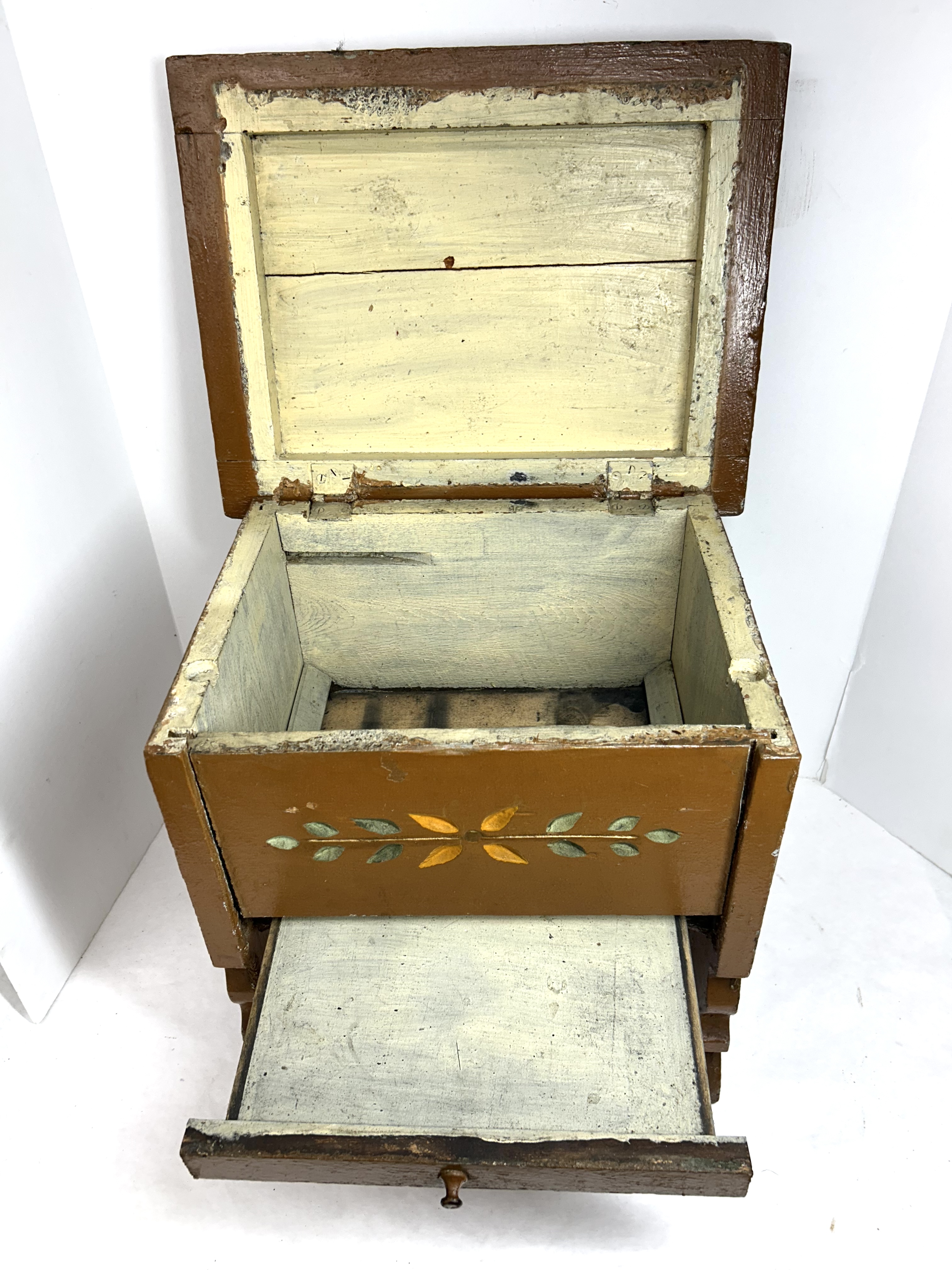 PAINTED WOODEN STORAGE FOOTSTOOL, 20TH CENTURY