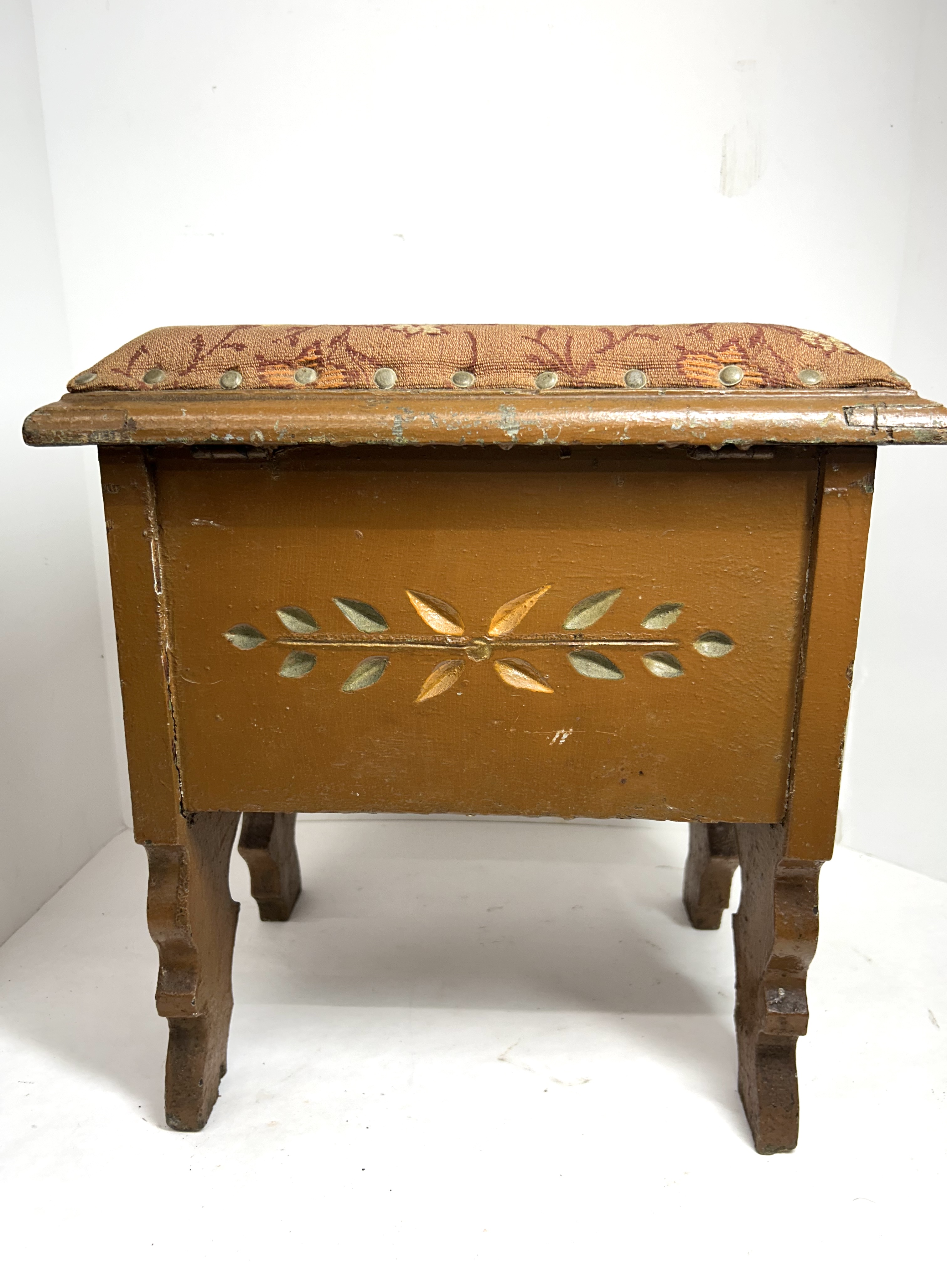 PAINTED WOODEN STORAGE FOOTSTOOL, 20TH CENTURY