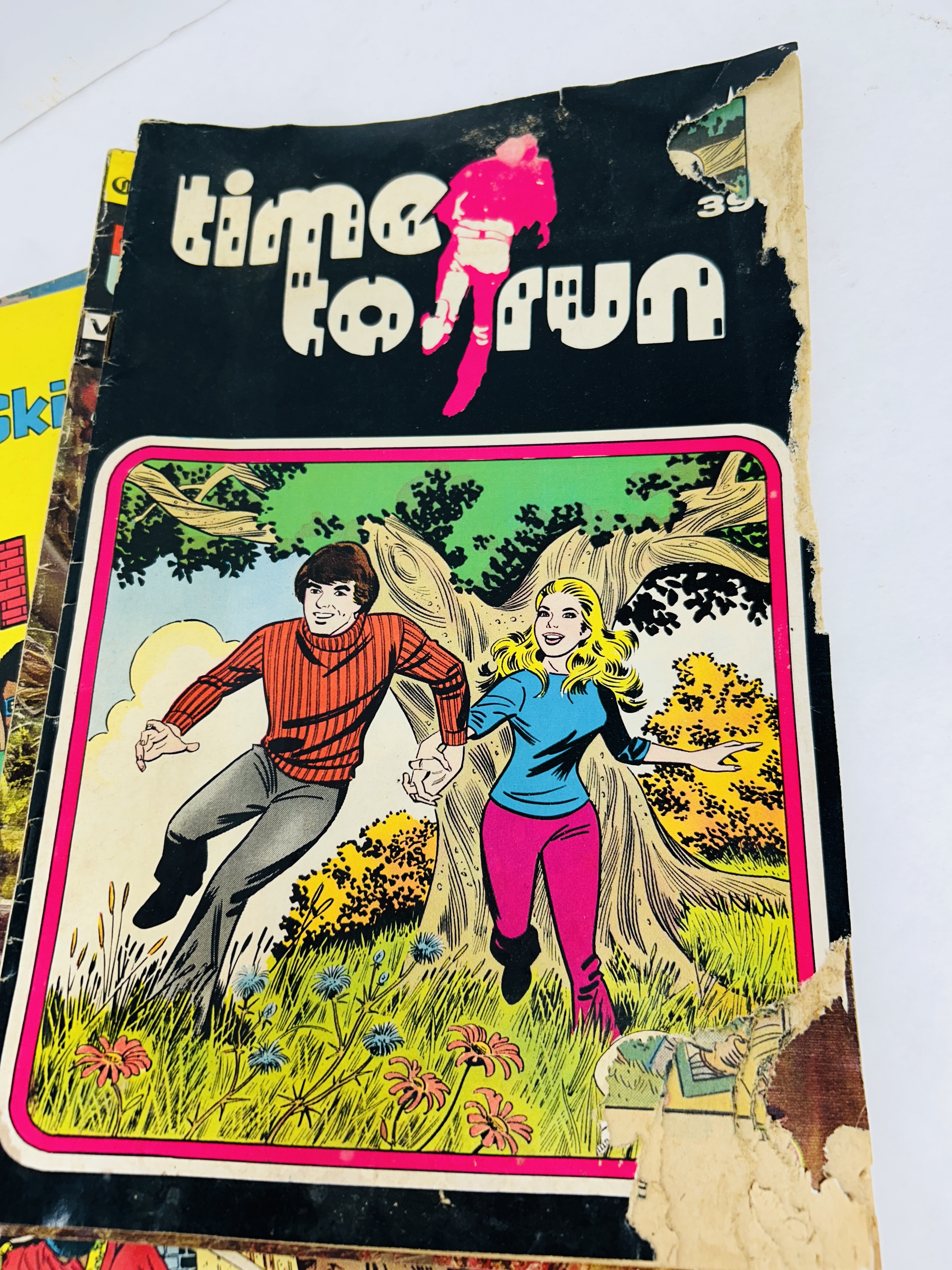 VARIOUS PUBLISHERS VINTAGE PAPER COMICS 1970