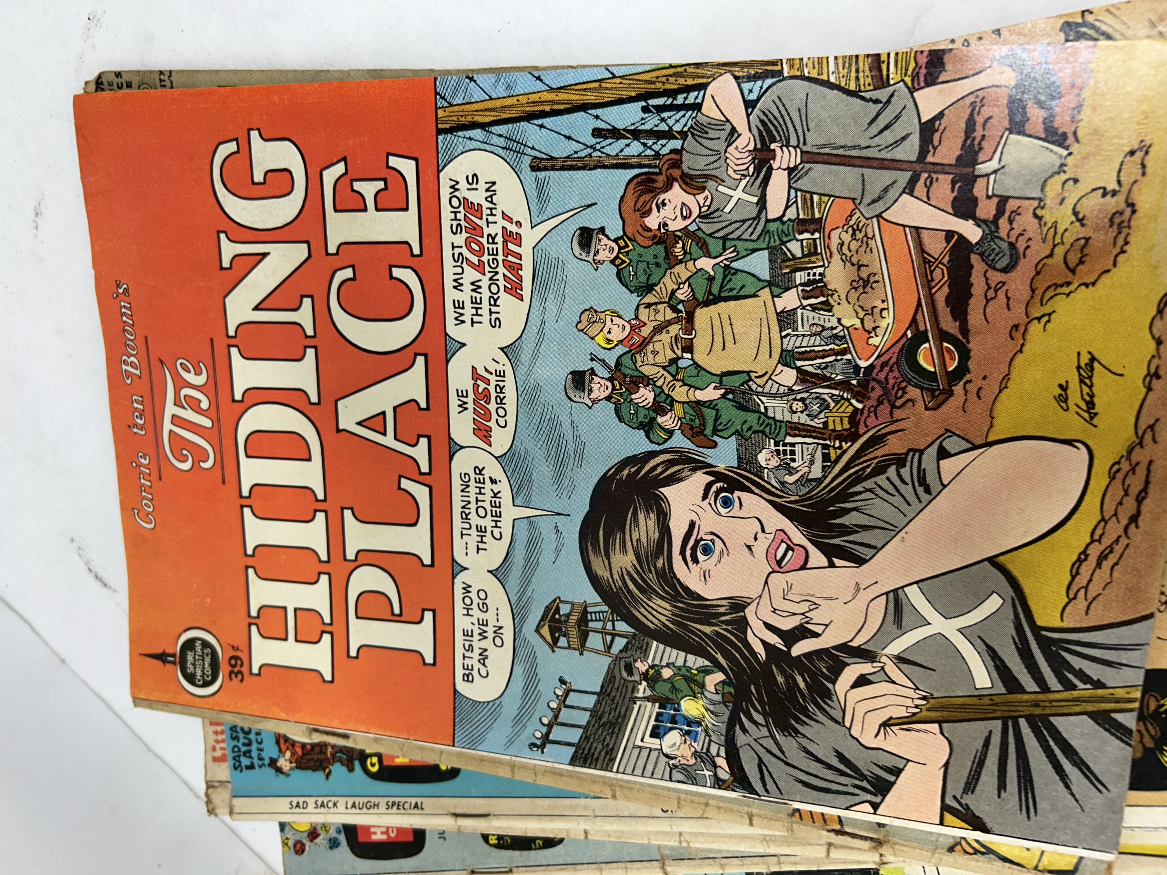 VARIOUS PUBLISHERS, PAPER COMIC BOOKS, 1970S