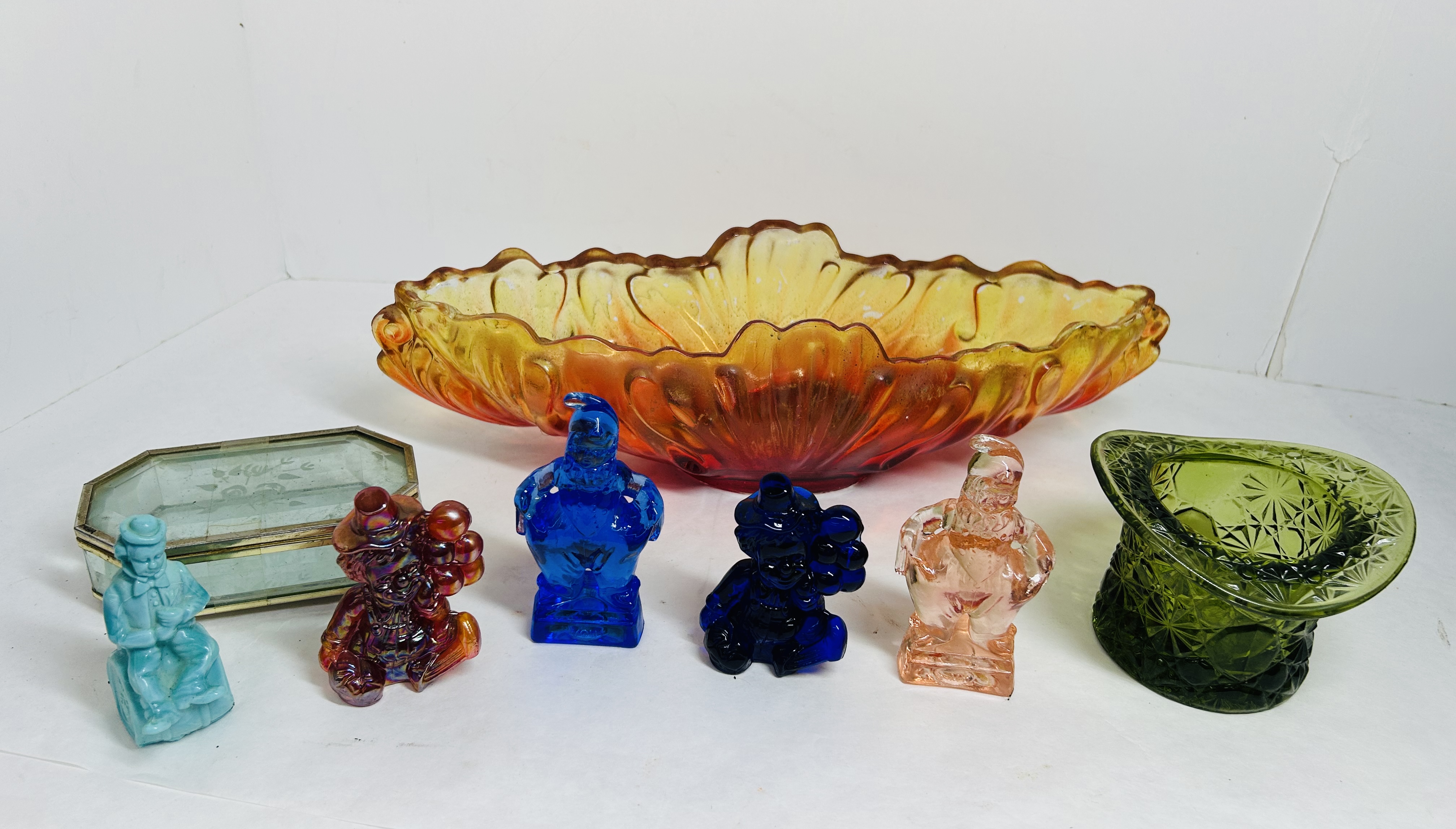 DECORATIVE ART GLASS COLLECTION