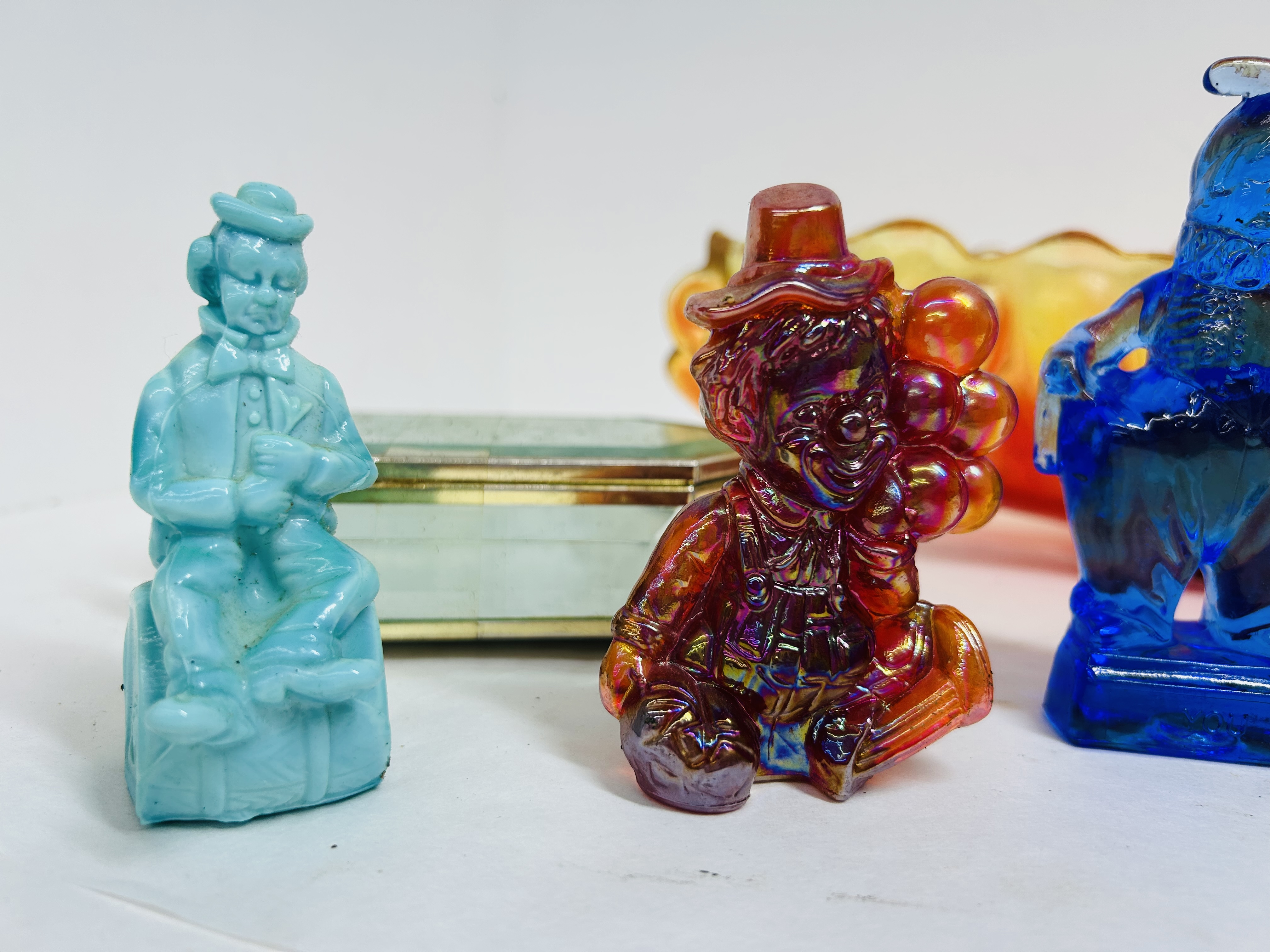 DECORATIVE ART GLASS COLLECTION