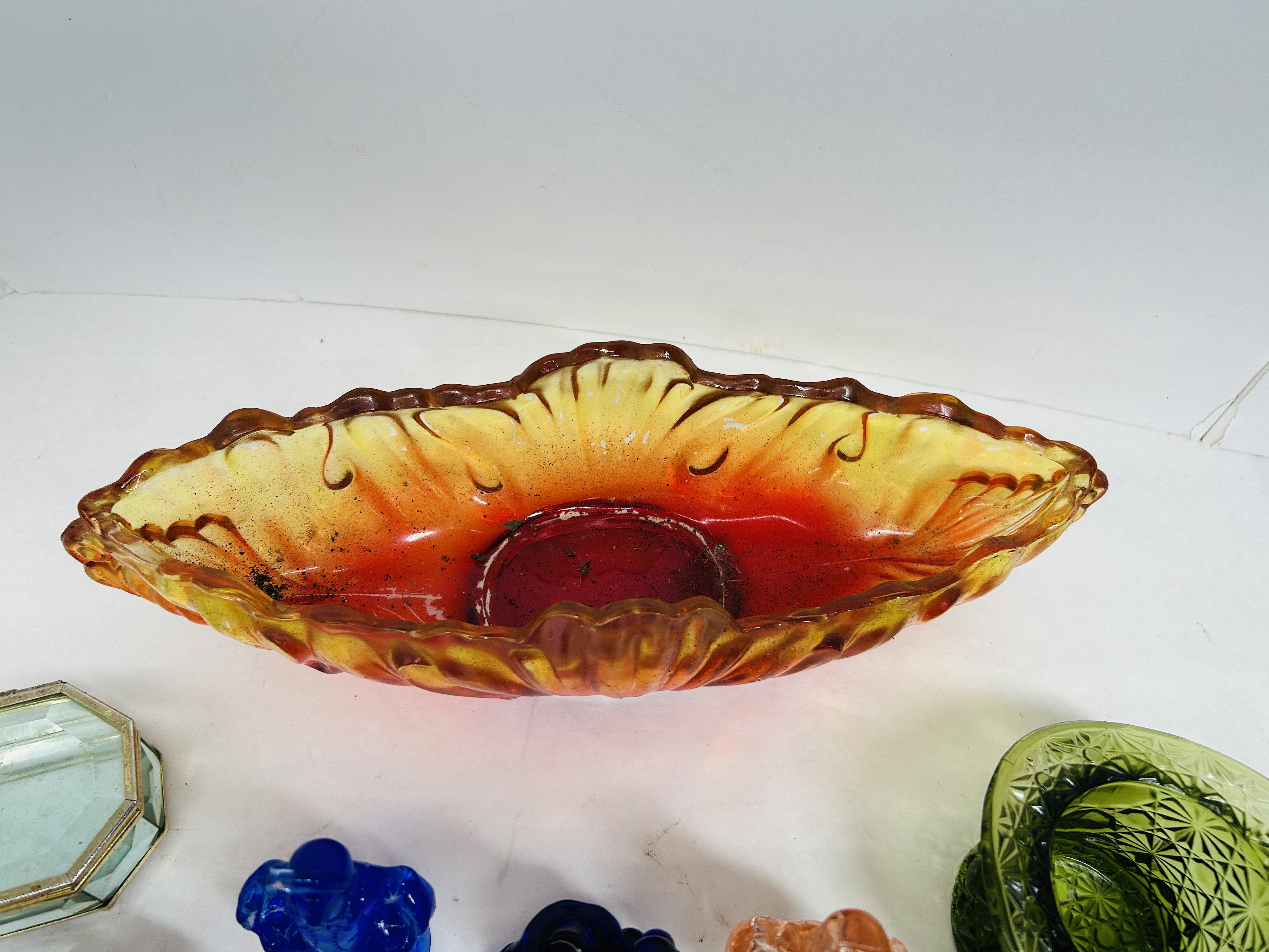 DECORATIVE ART GLASS COLLECTION