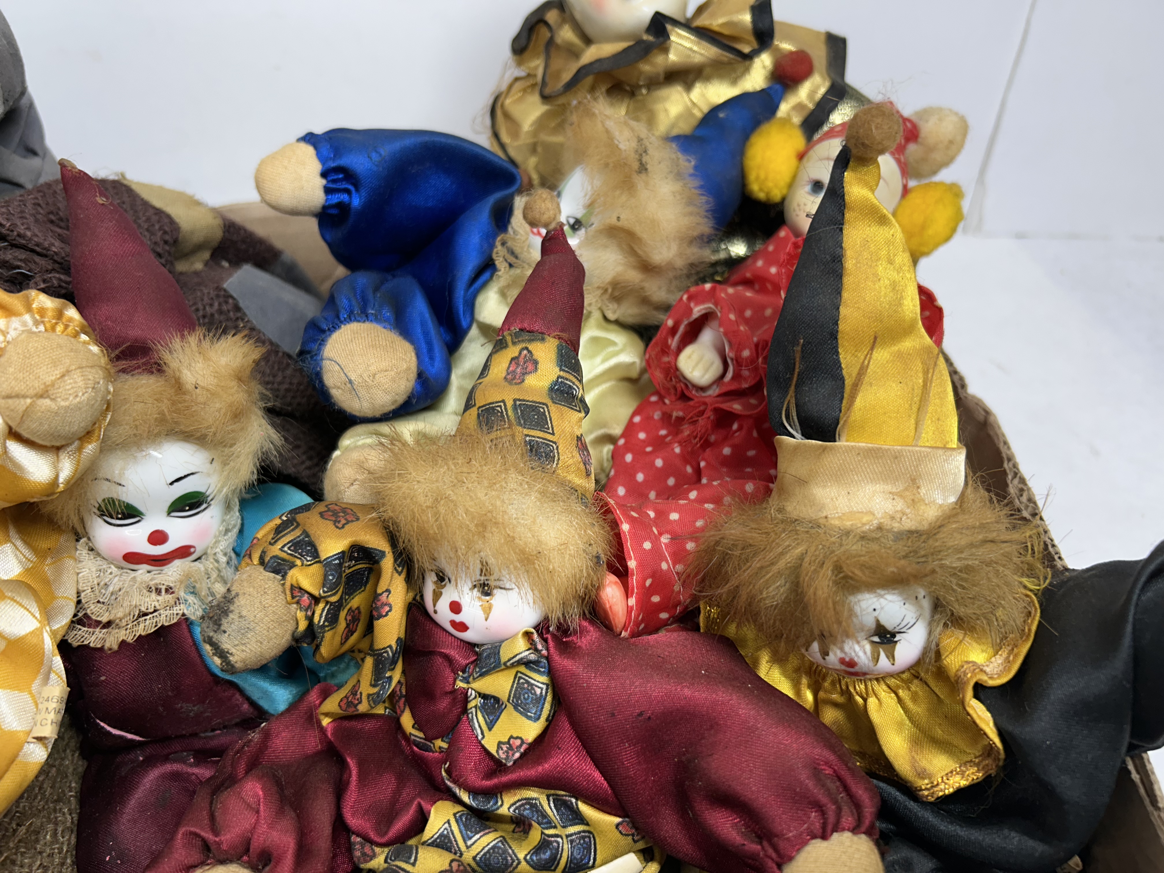 VARIOUS PORCELAIN CIRCUS COLLECTION, 20TH CENTURY