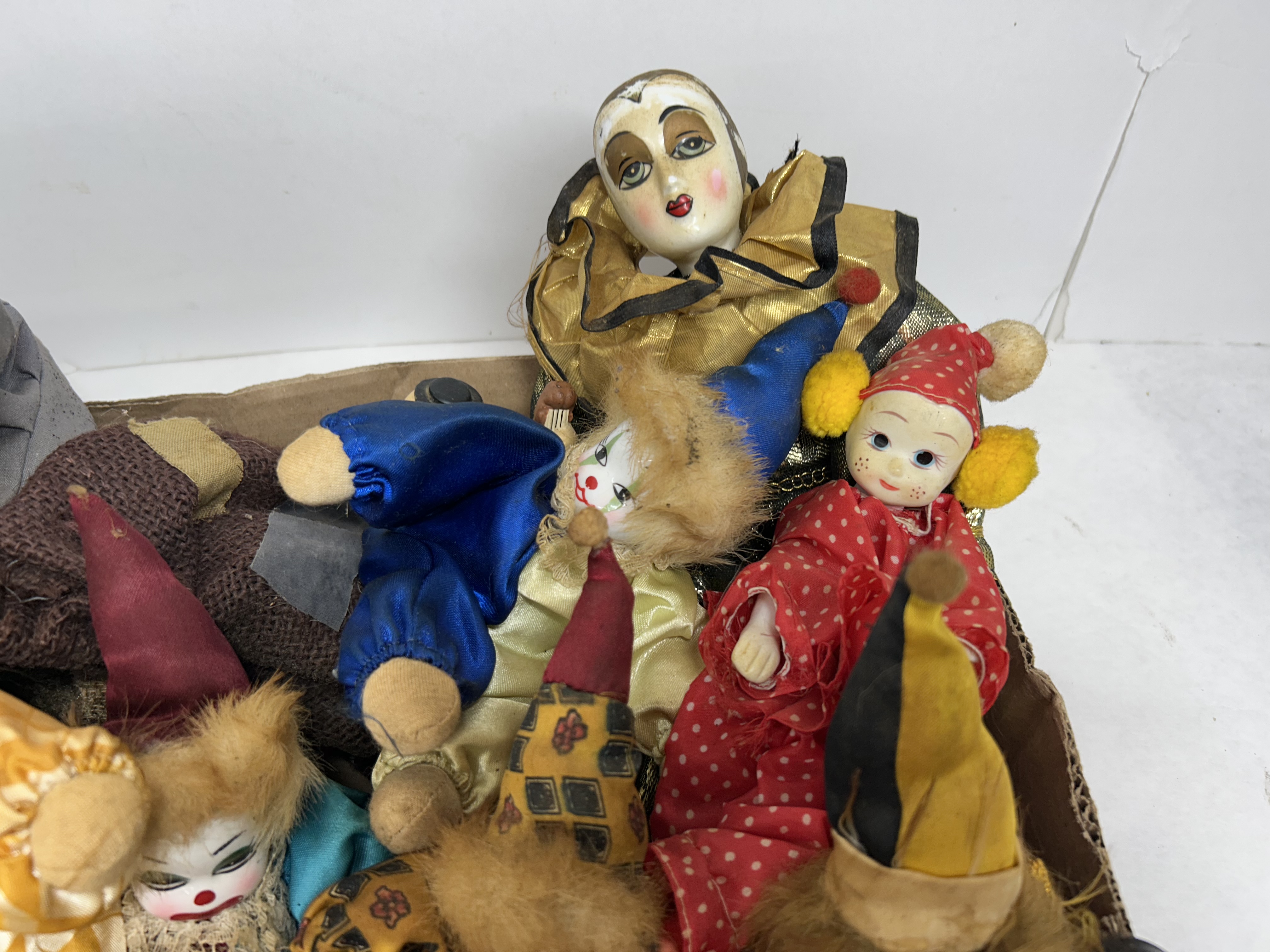 VARIOUS PORCELAIN CIRCUS COLLECTION, 20TH CENTURY