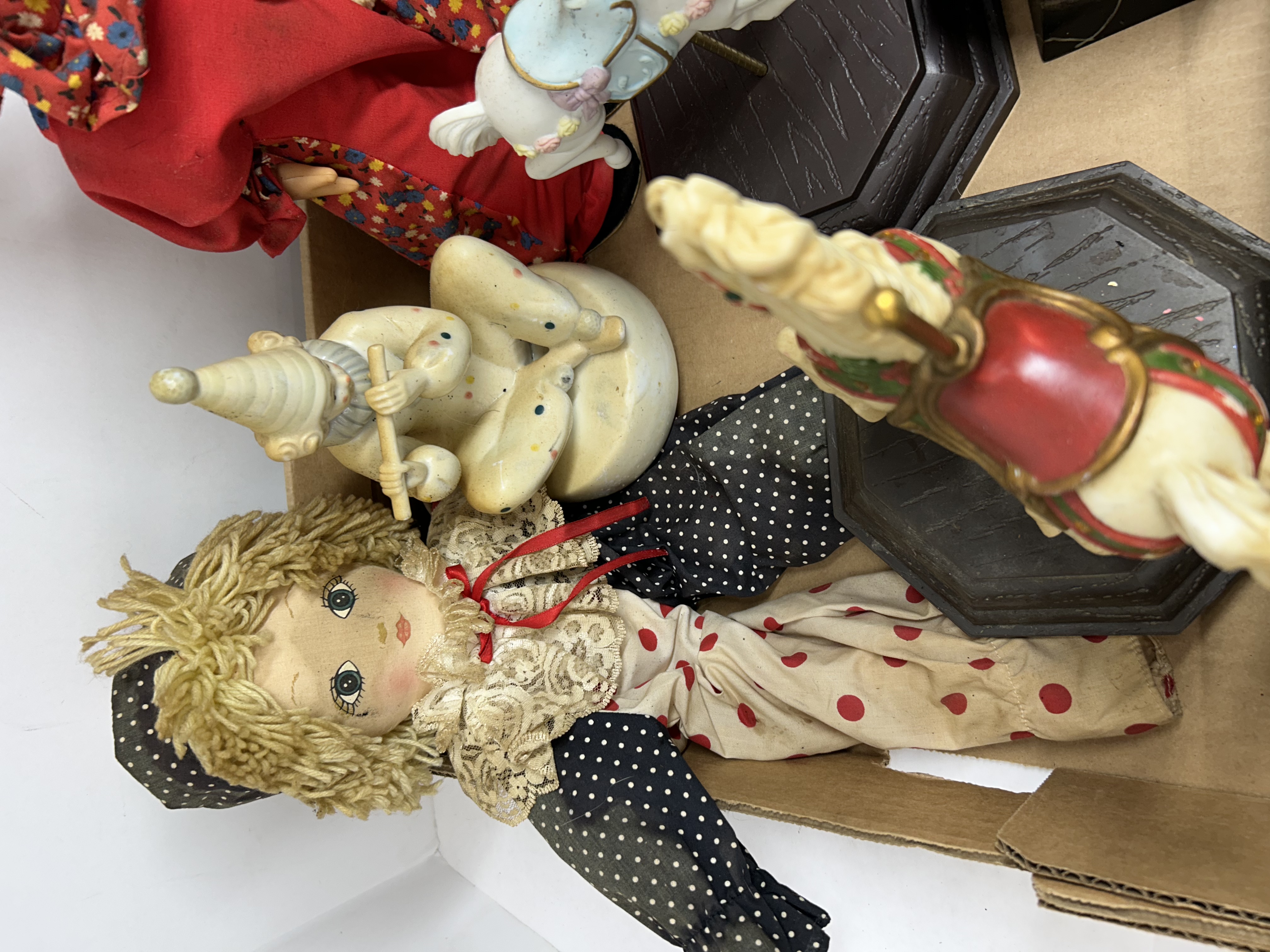 VARIOUS CLOWN FIGURINES