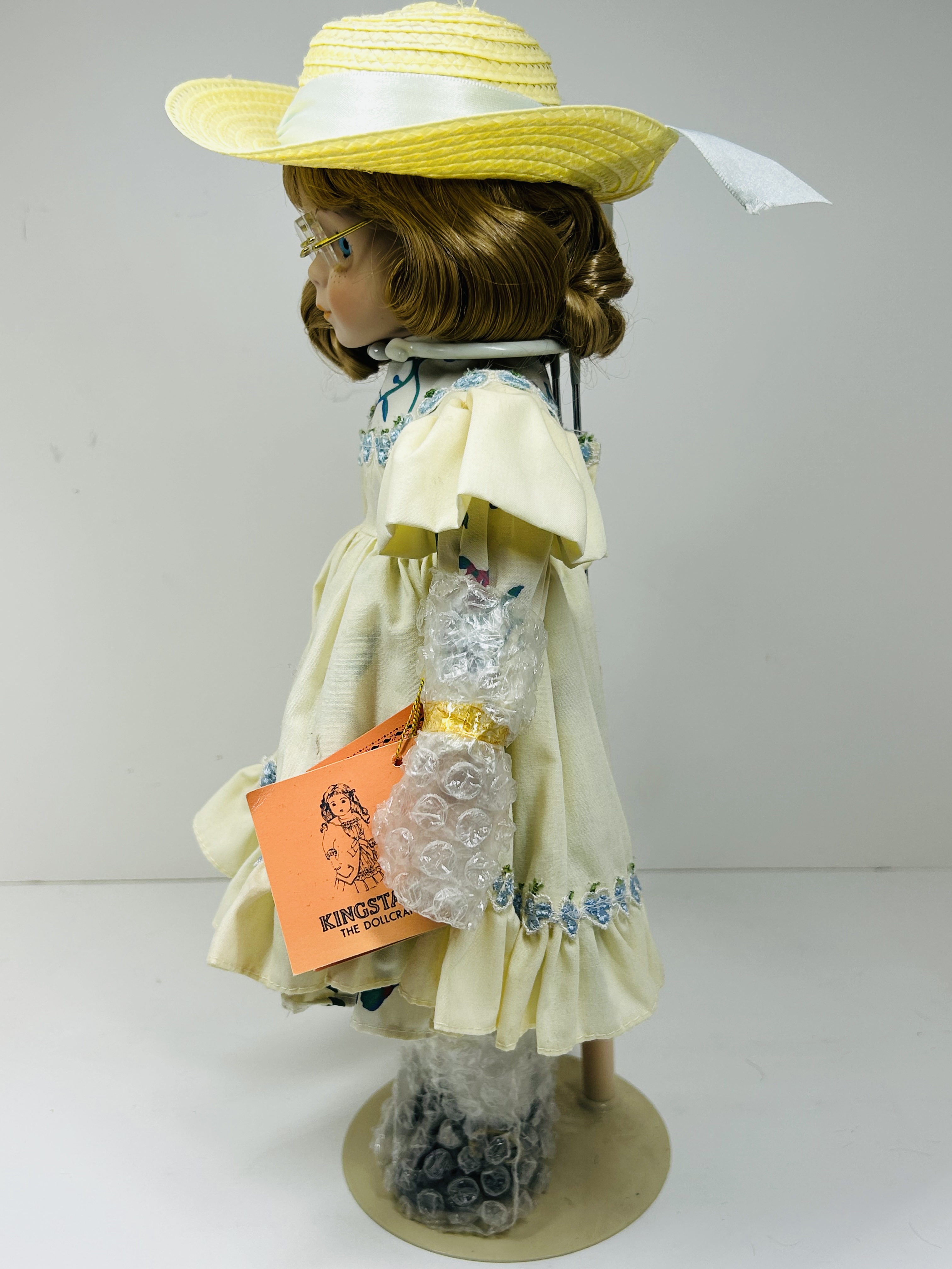KINGSTATE TERESA COLLECTOR DOLL, LATE 20TH CENTURY