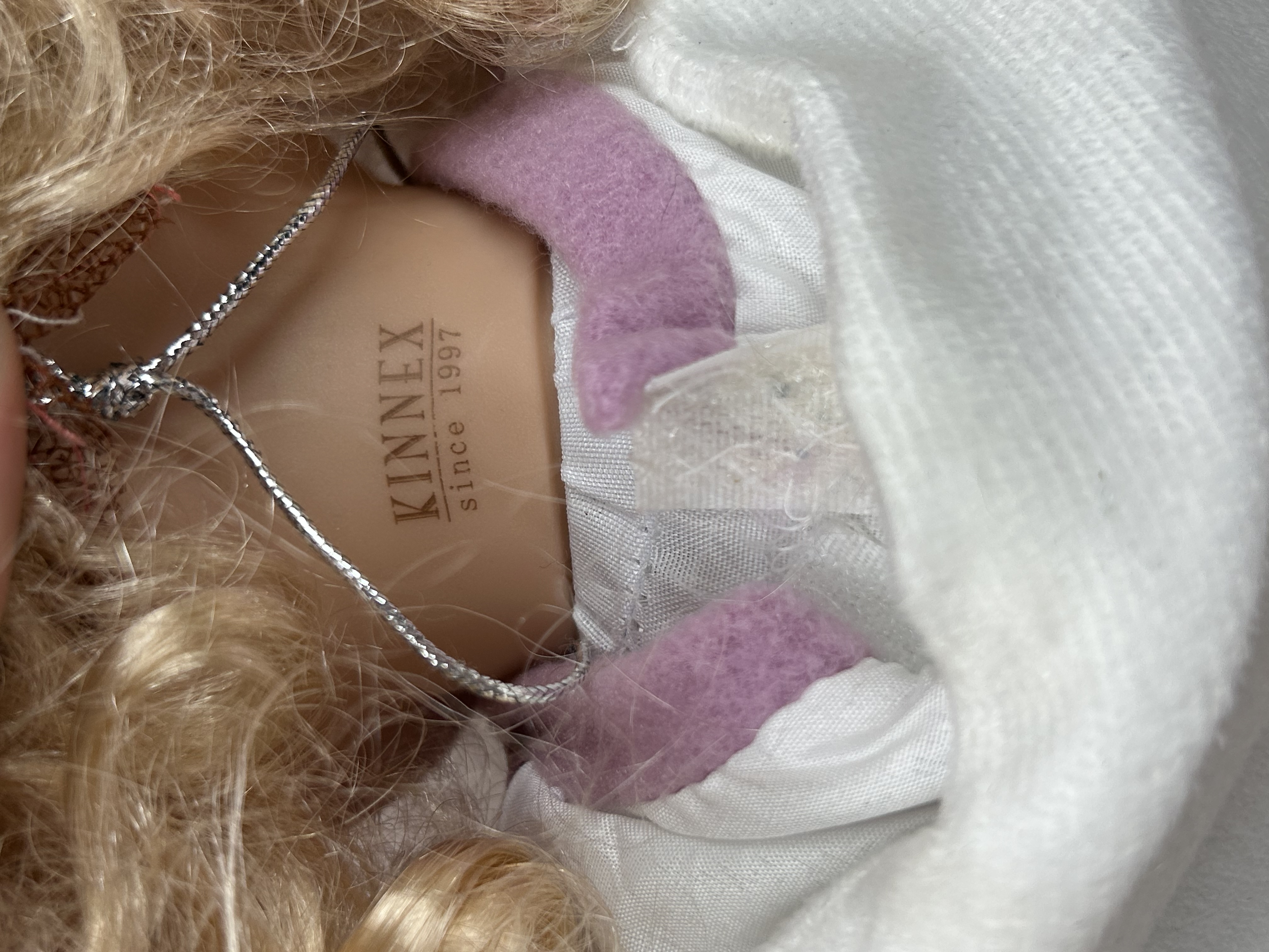 KINNEX AND ASSORTED DOLLS MODERN