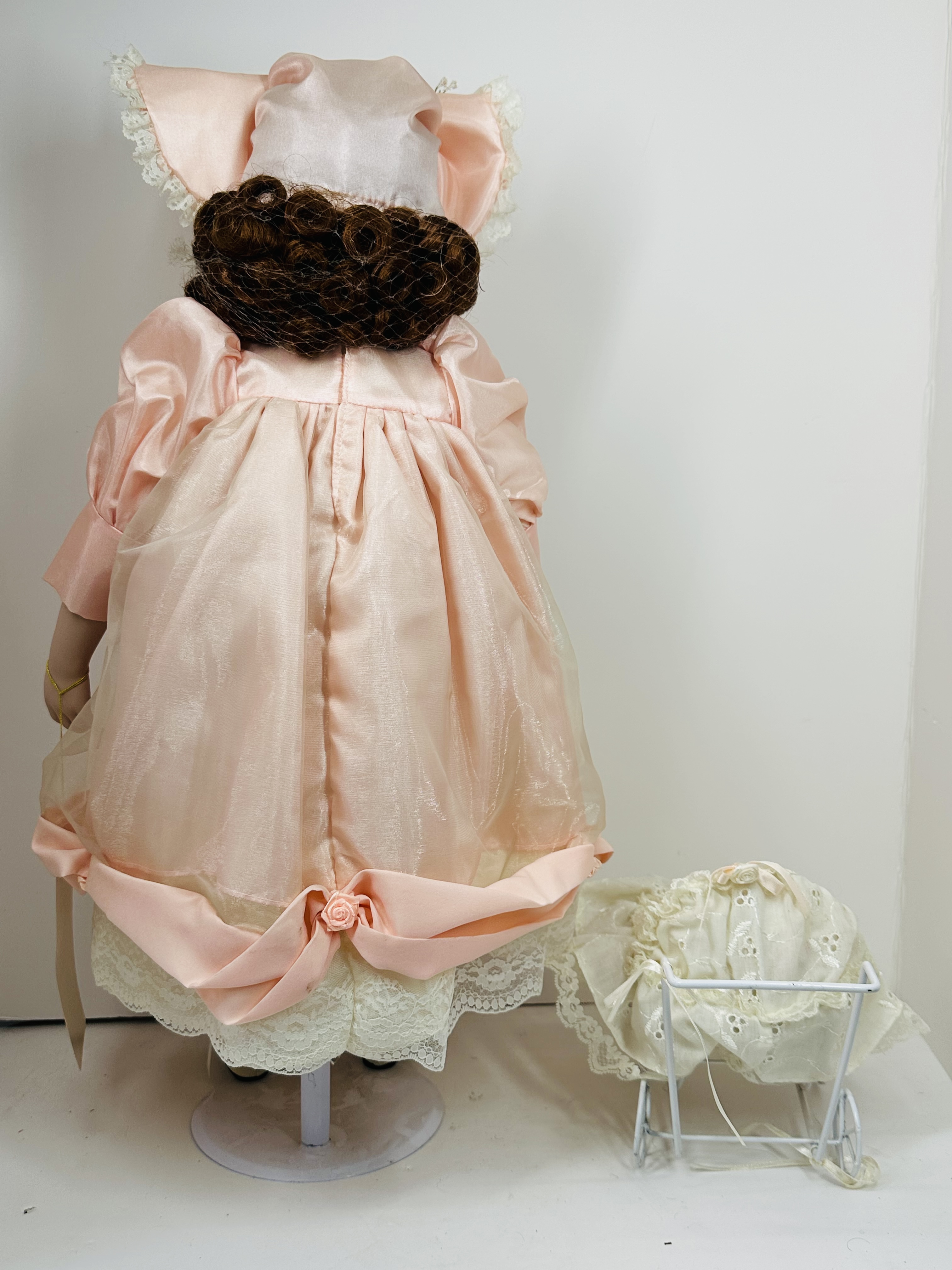 AMERICAN CLASSICS PORCELAIN WENDY DOLL