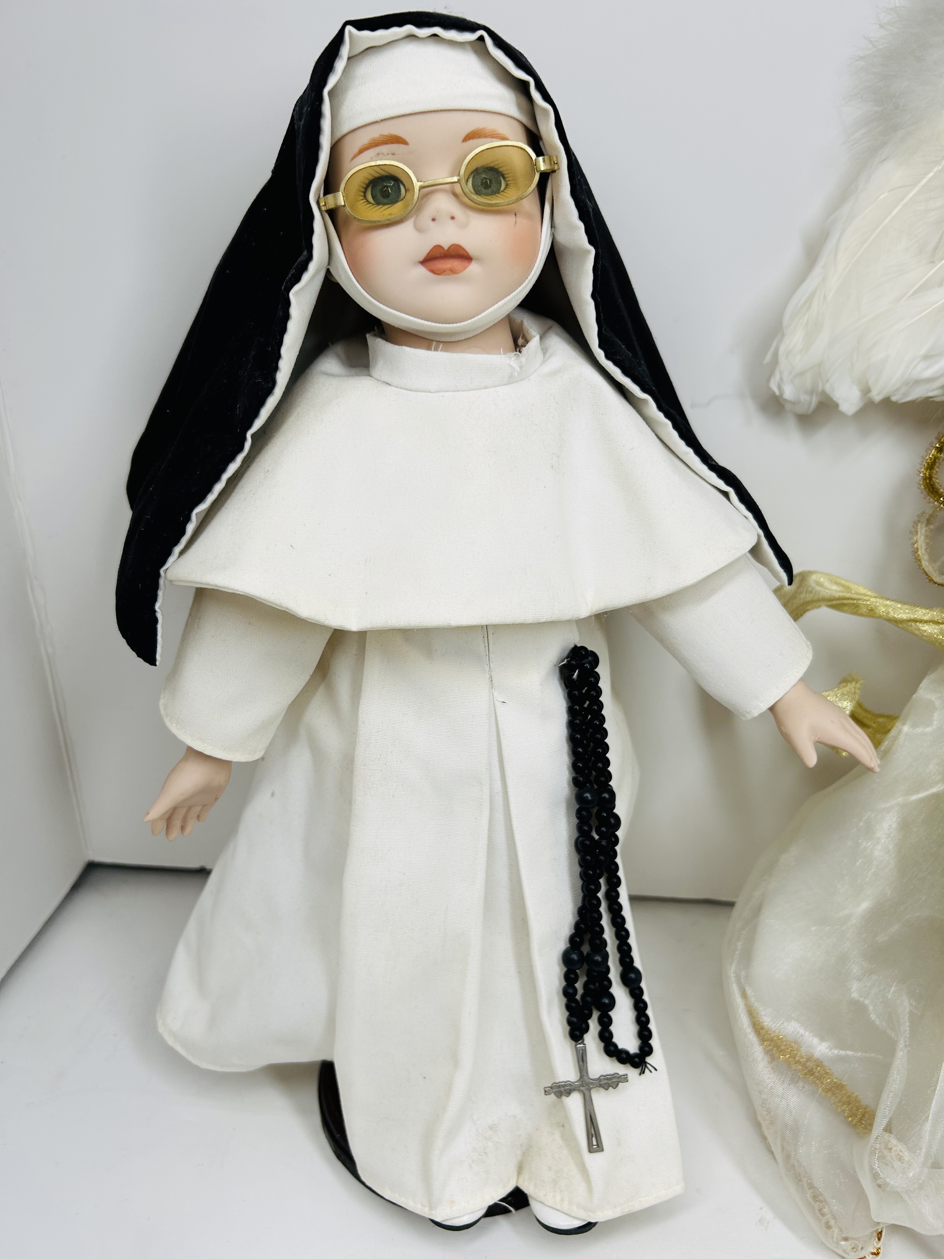 DYNASTY PORCELAIN NUN AND 2002 ANGEL