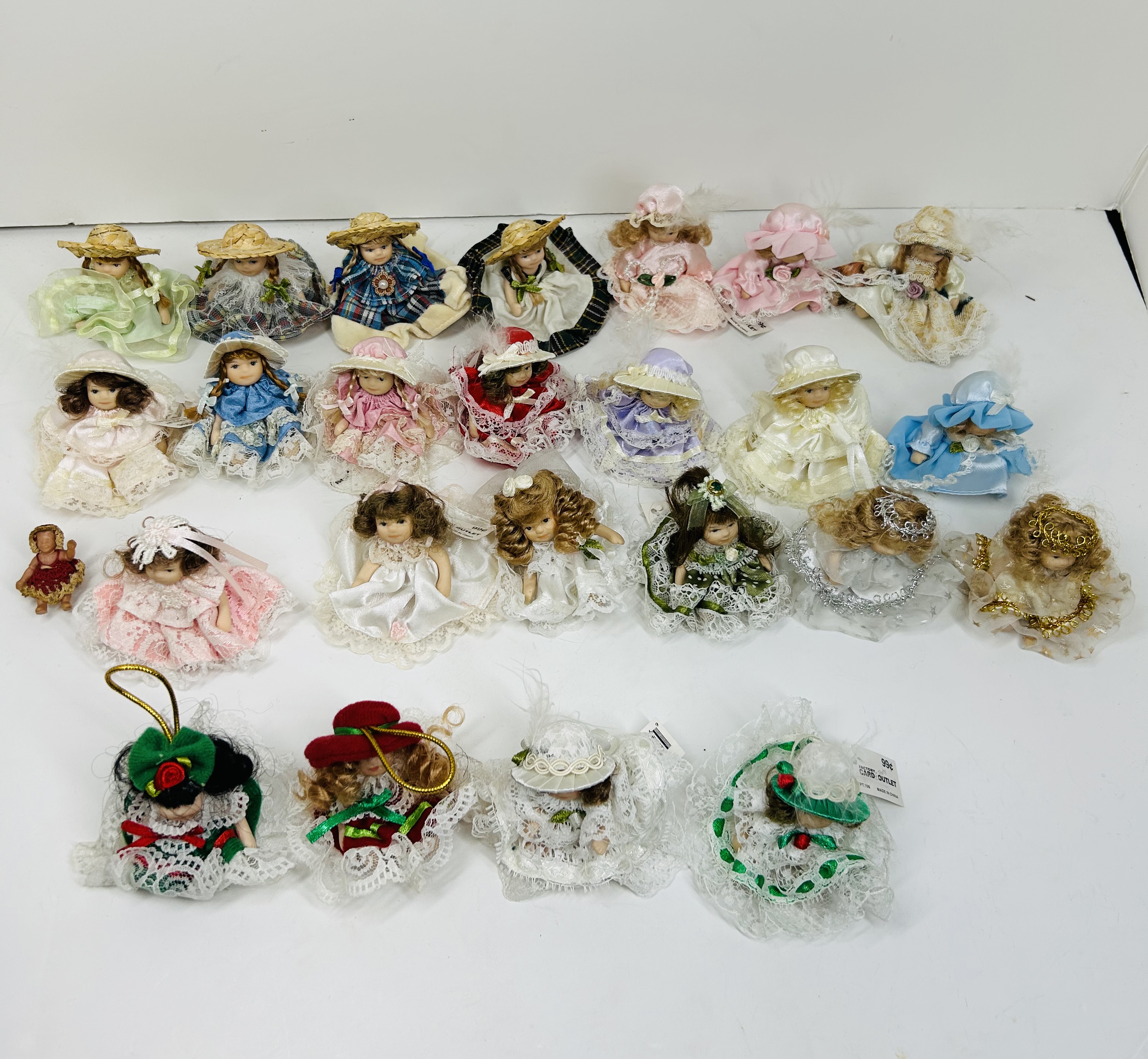 FACTORY CARD OUTLET PORCELAIN DOLLS 1990S