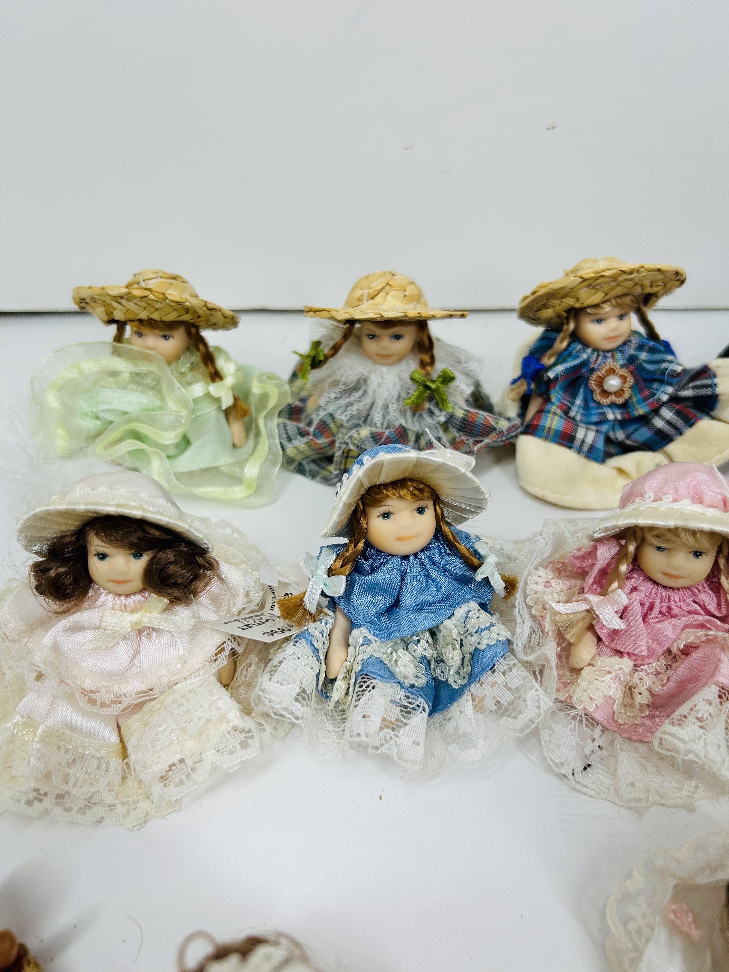 FACTORY CARD OUTLET PORCELAIN DOLLS 1990S