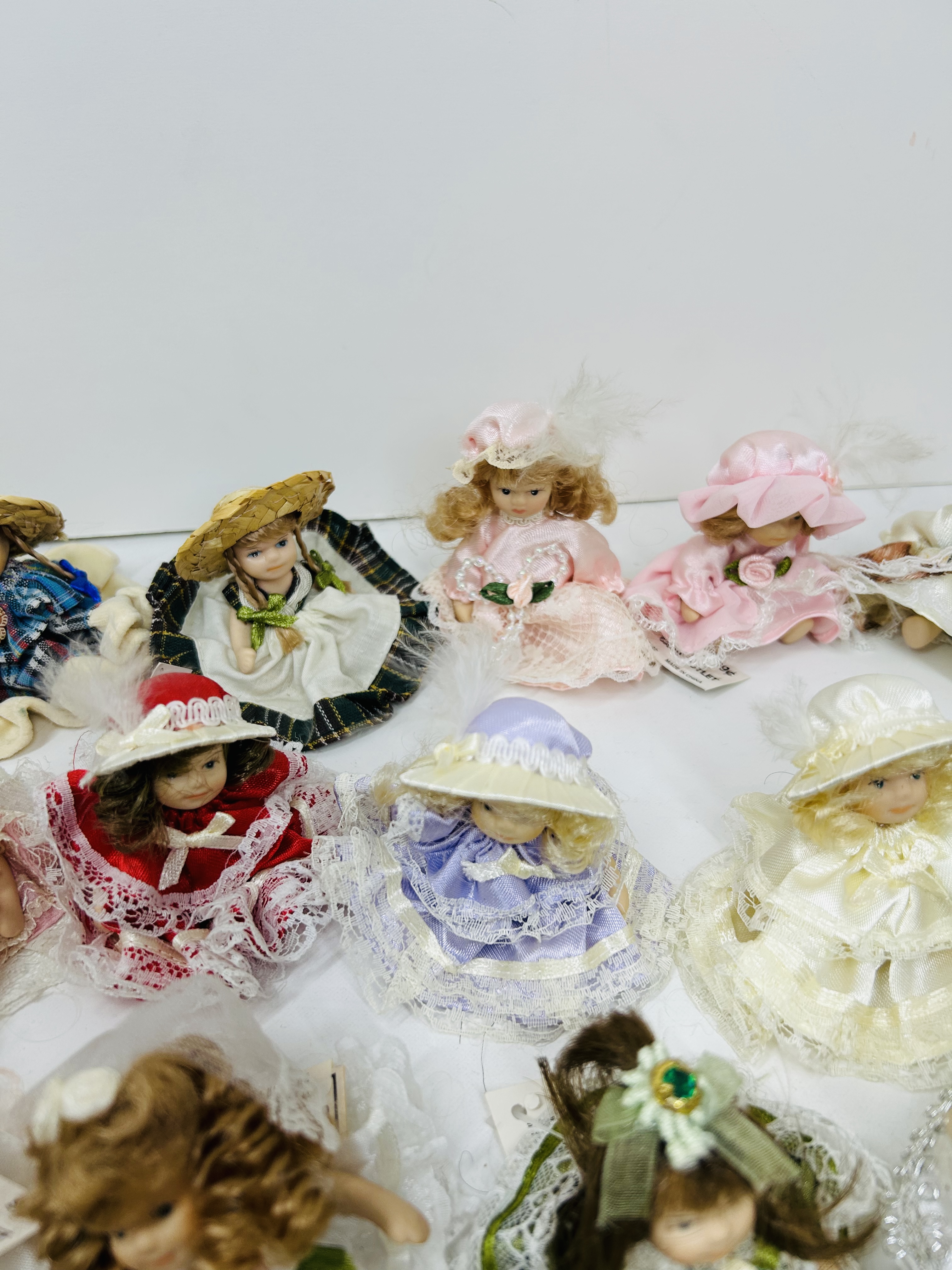 FACTORY CARD OUTLET PORCELAIN DOLLS 1990S