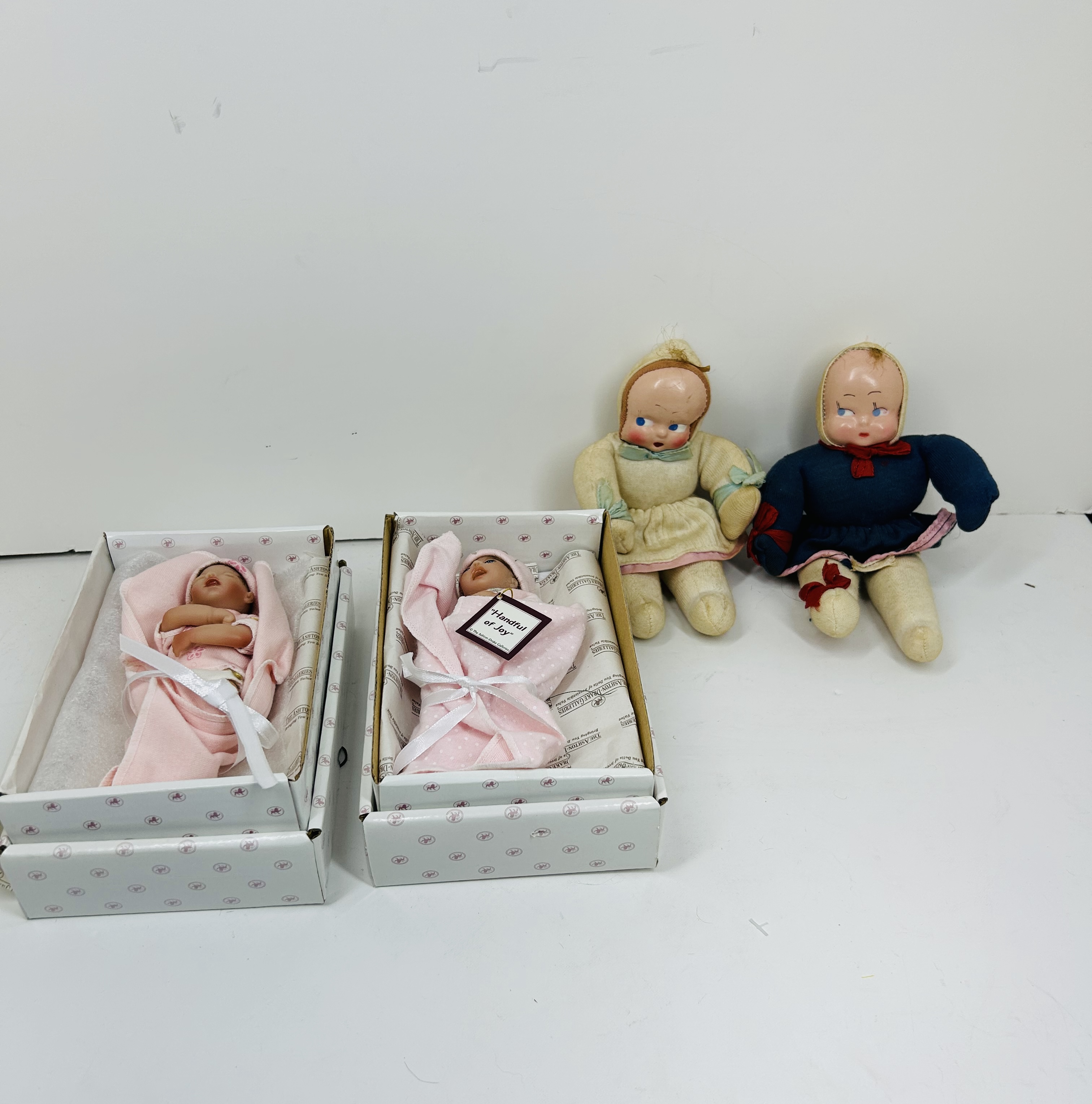 ASHTON-DRAKE AND VINTAGE DOLLS, 20TH/21ST CENTURY