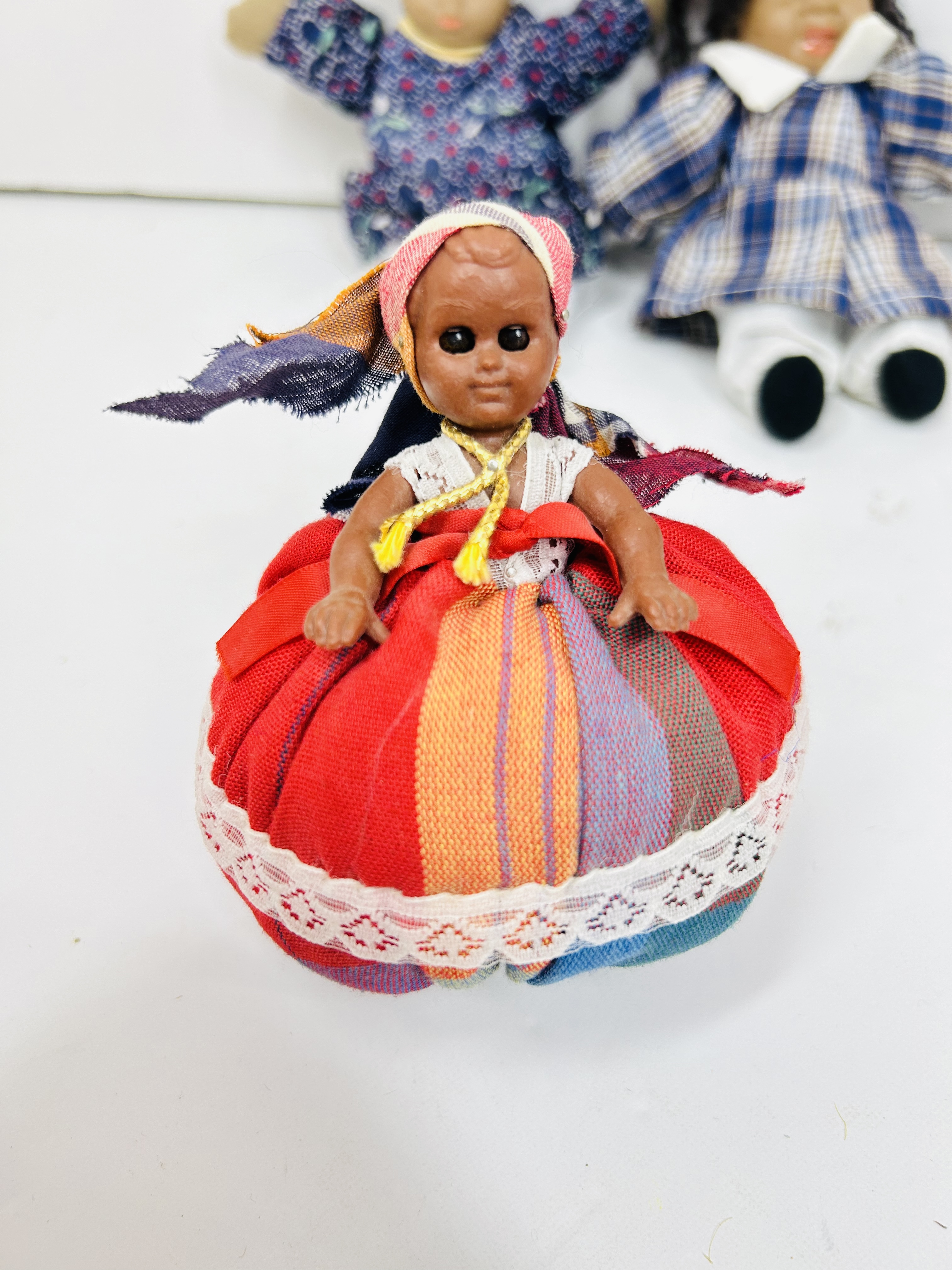 DTD NORFOLK MINIATURE DOLLS, 1990S