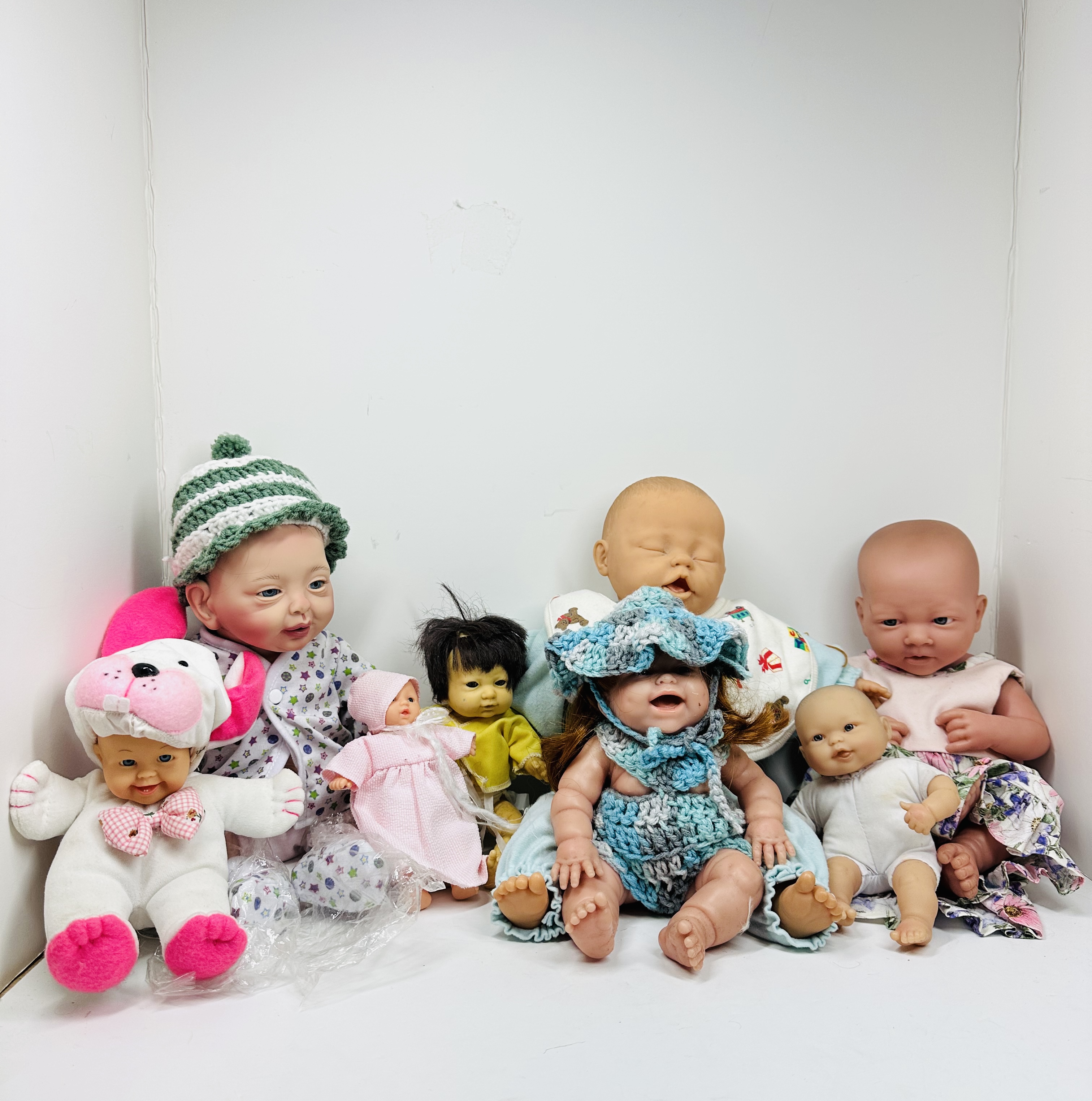 EIGHT ASSORTED BABY DOLLS, MODERN