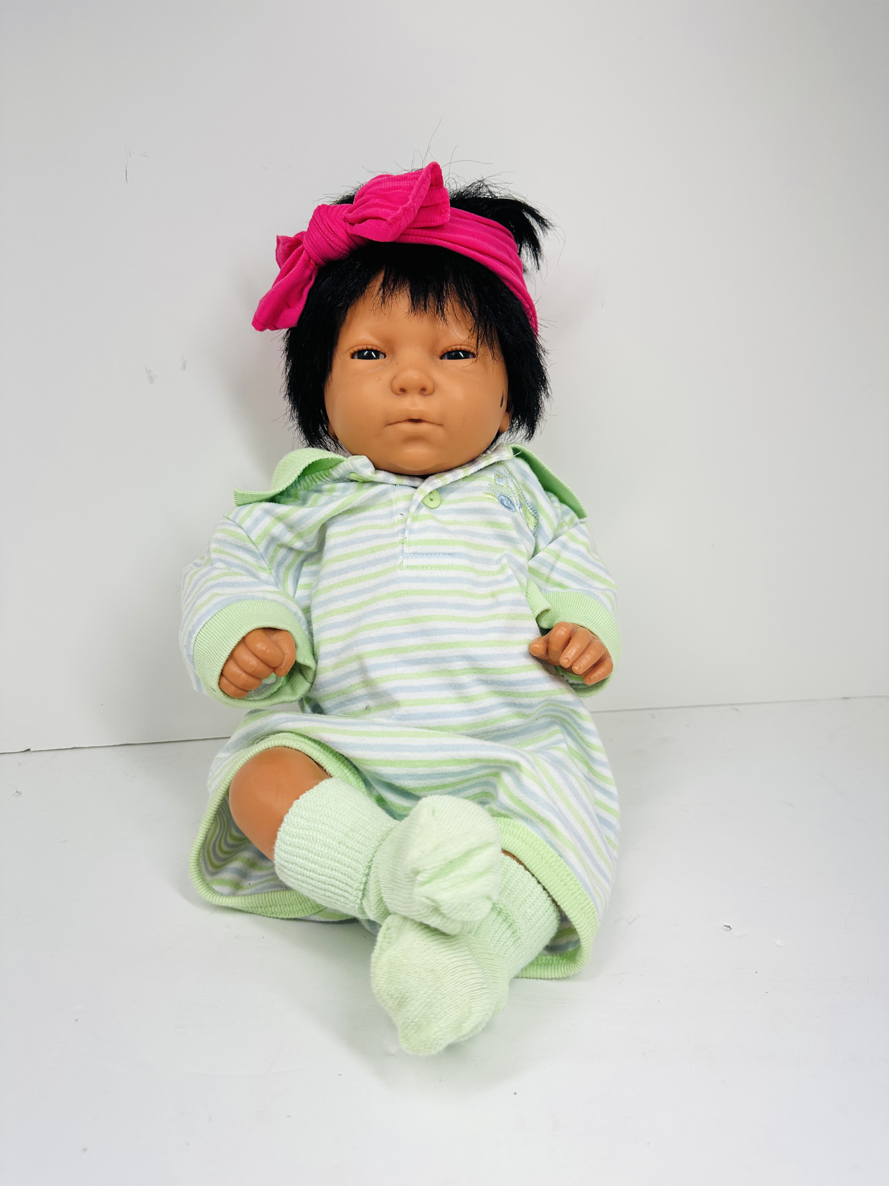 FIVE ASSORTED VINYL PLAY DOLLS, MODERN