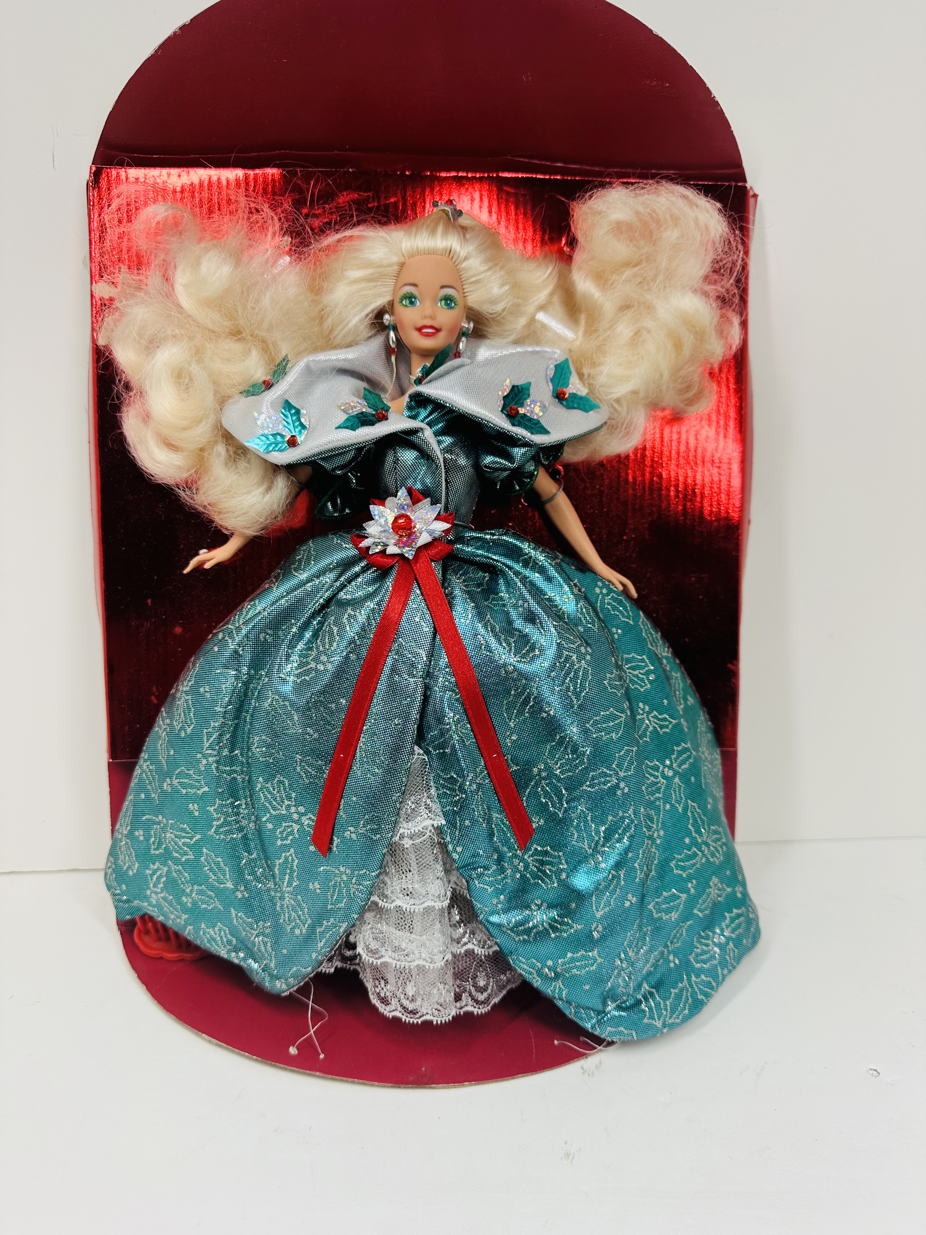 MATTEL HAPPY HOLIDAYS BARBIE 1995