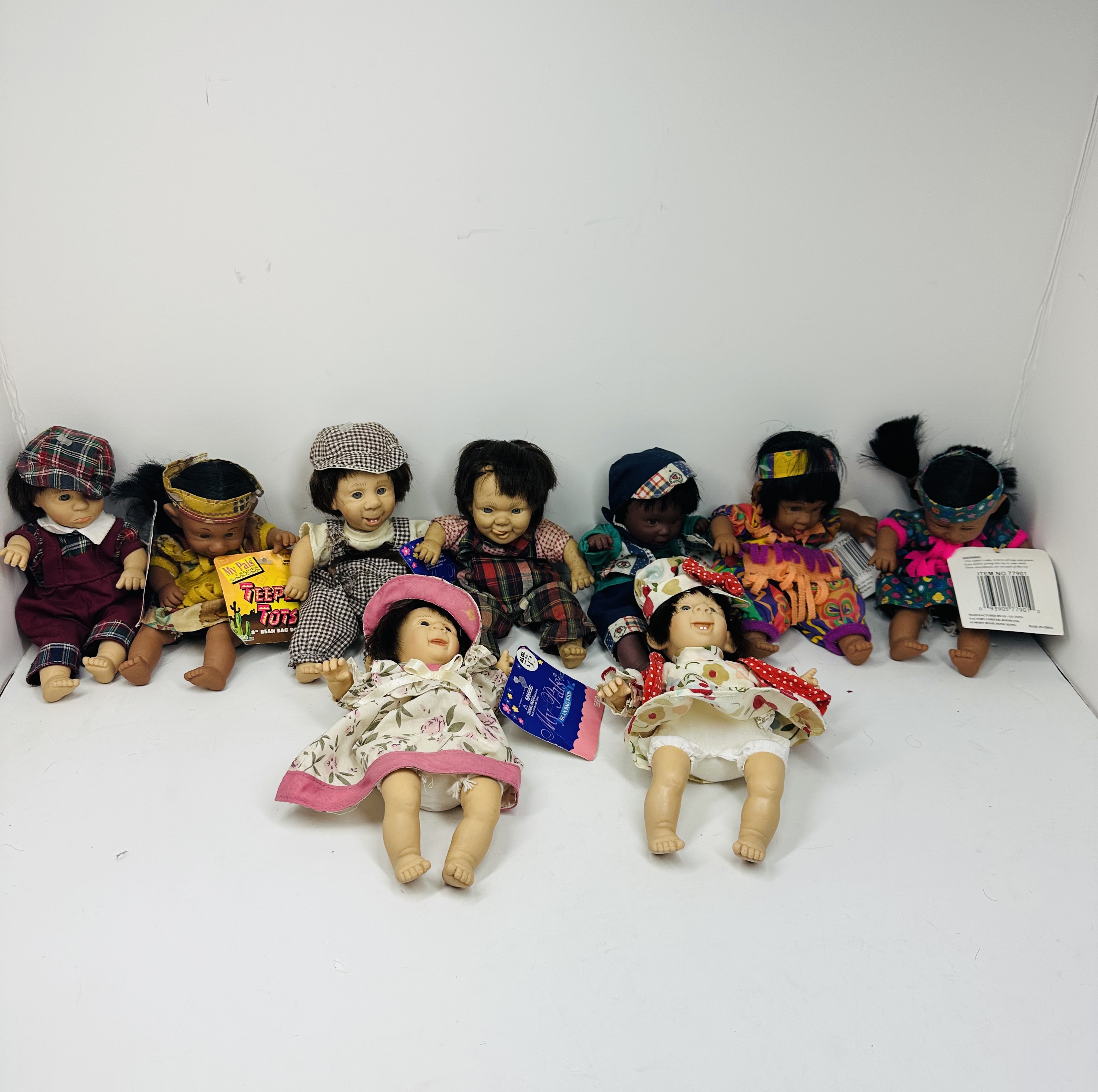 GI-GO TOYS NINE BEAN BAG DOLLS 1990S