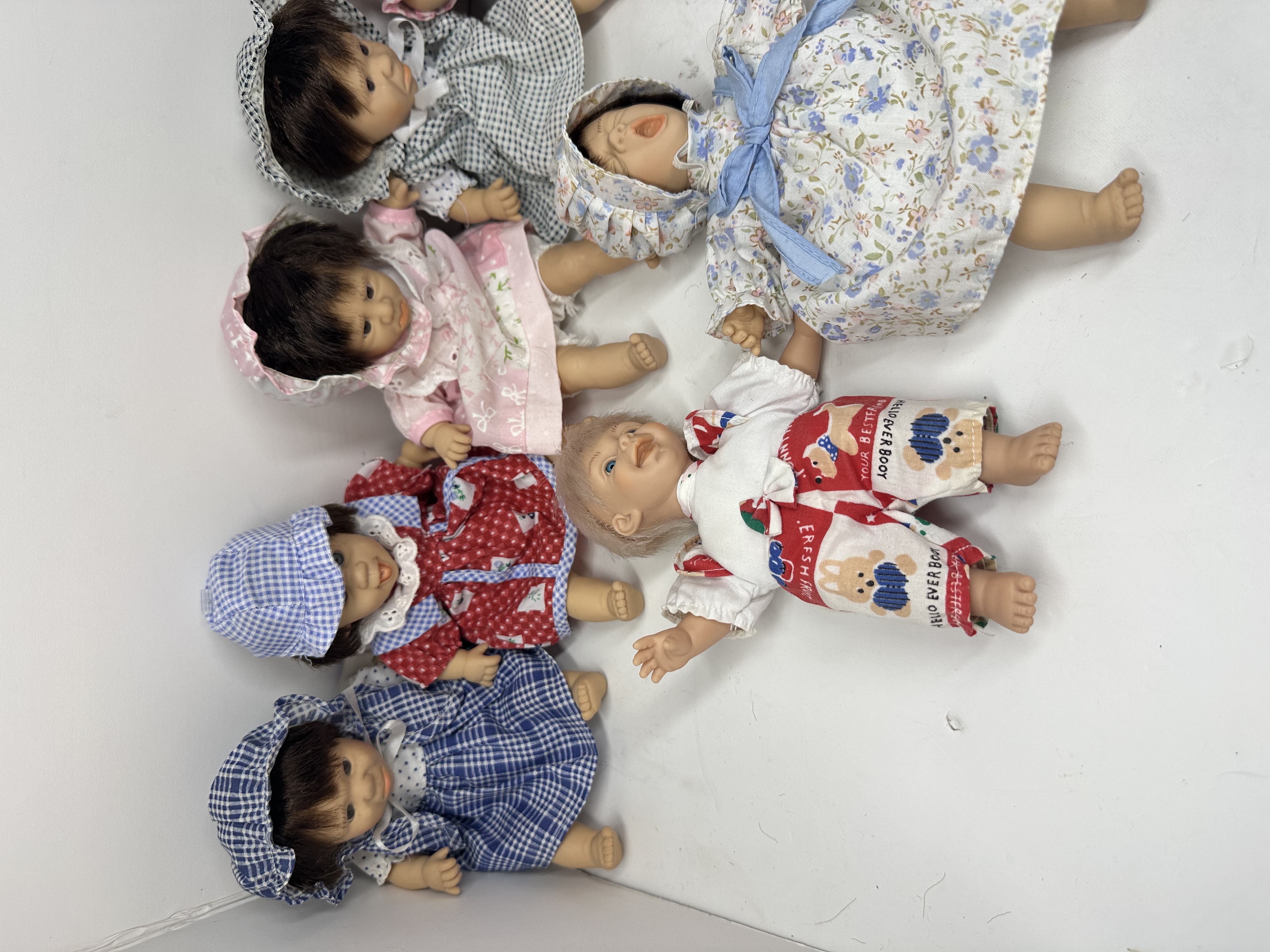 GIGO TEN PALM PALS DOLLS