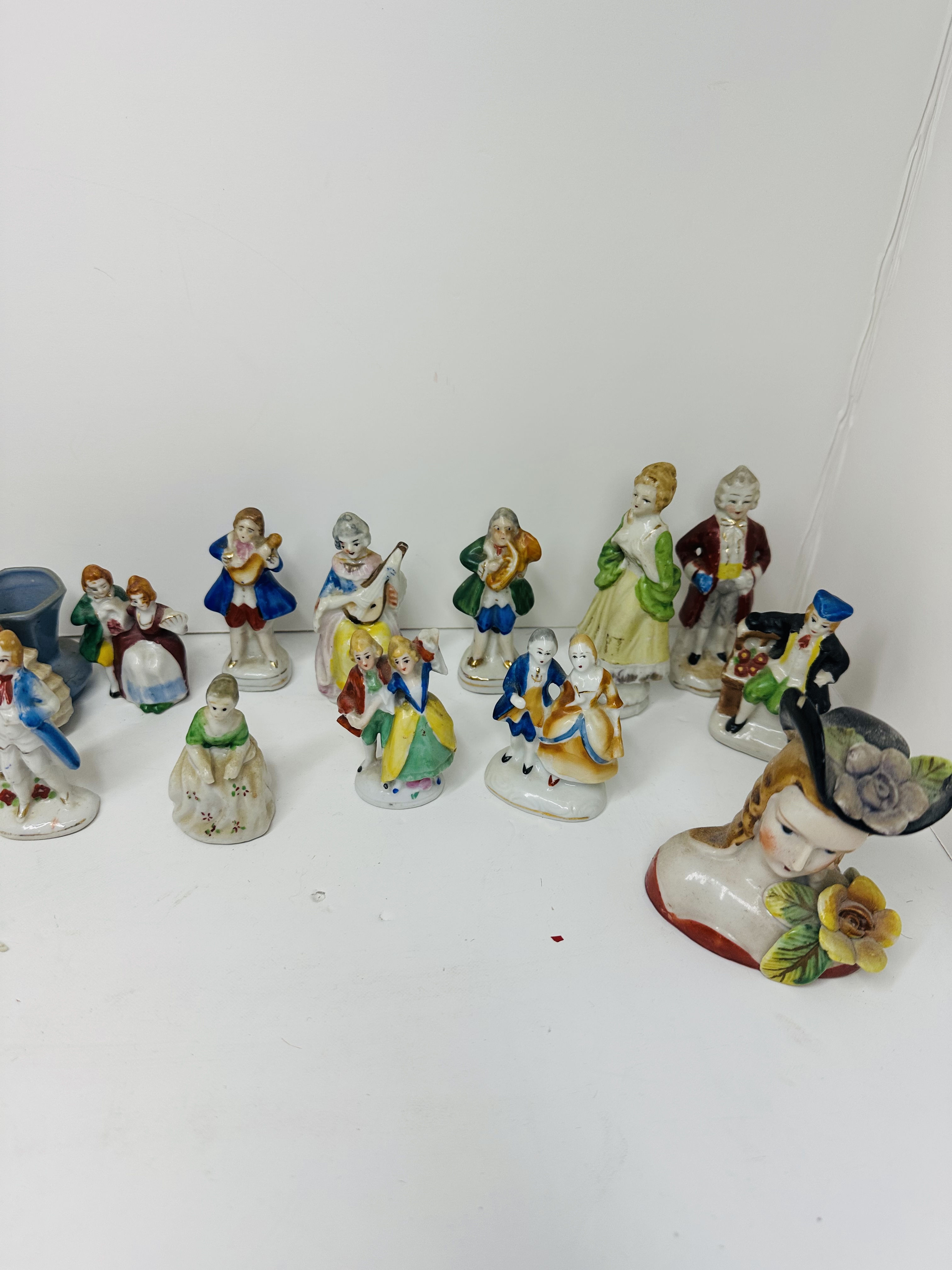 OCCUPIED JAPAN 29 PORCELAIN FIGURINES