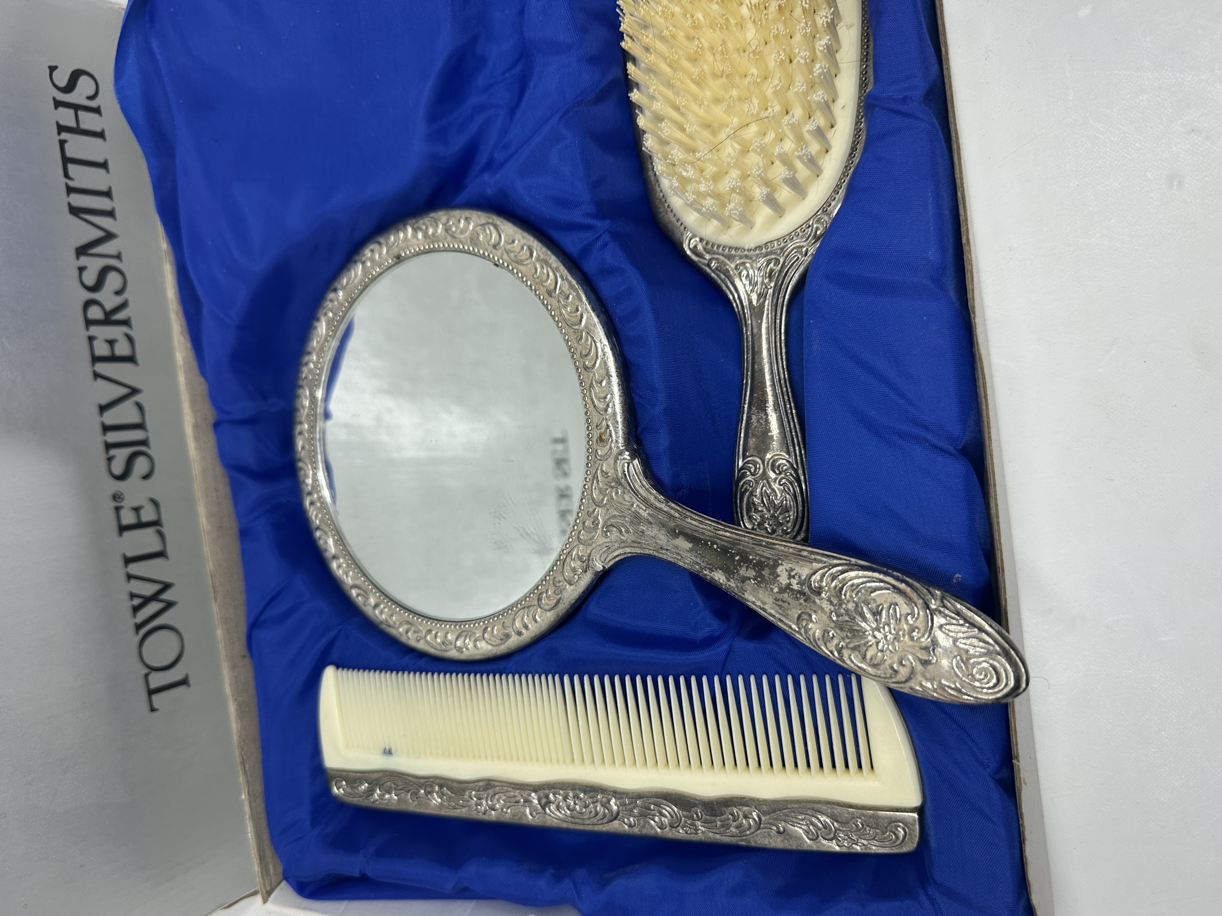 TOWLE SILVER PLATED DRESSER SET, 20TH CENTURY
