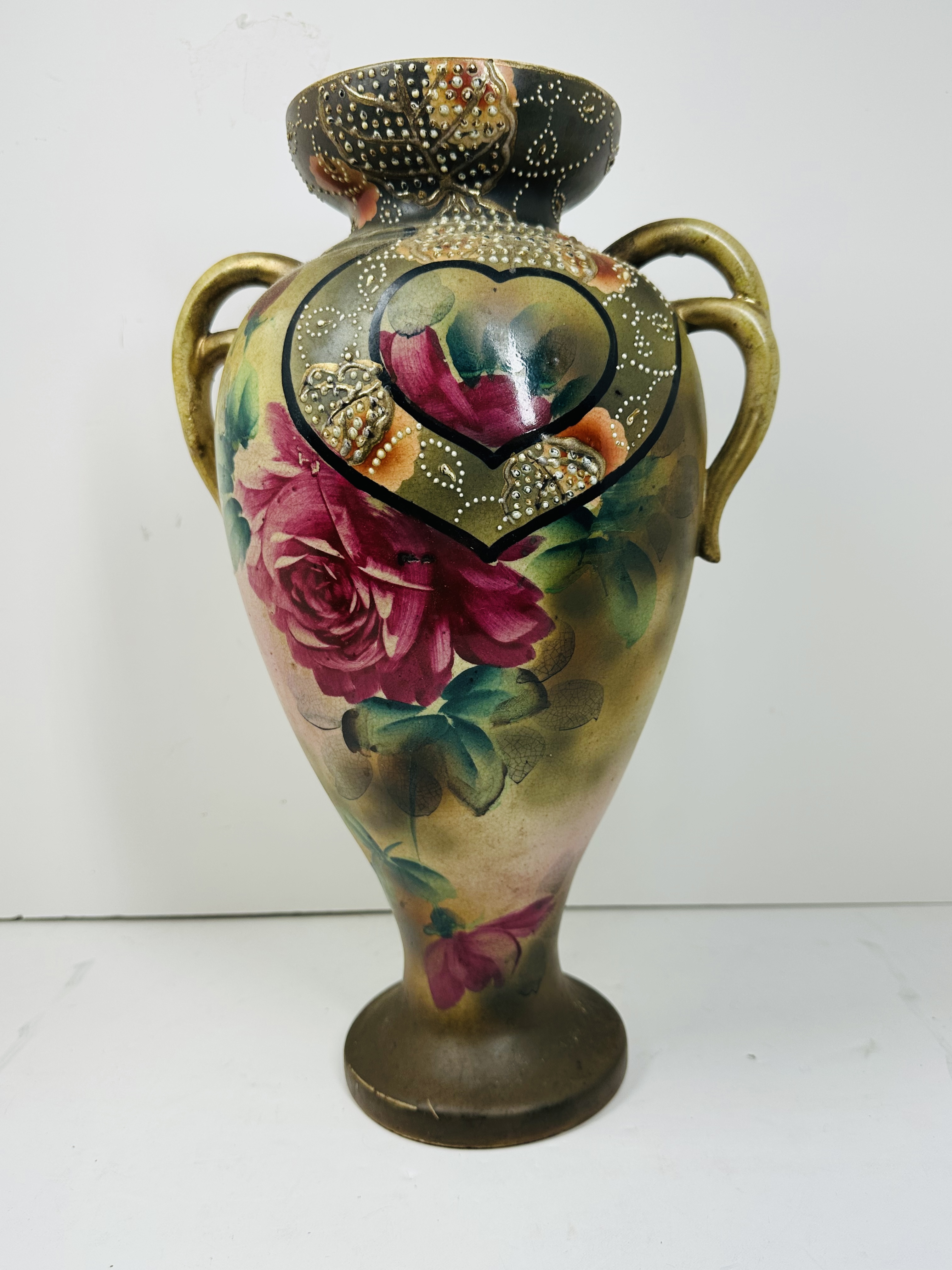 JAPANESE PORCELAIN MORIAGE VASE, C. 1910