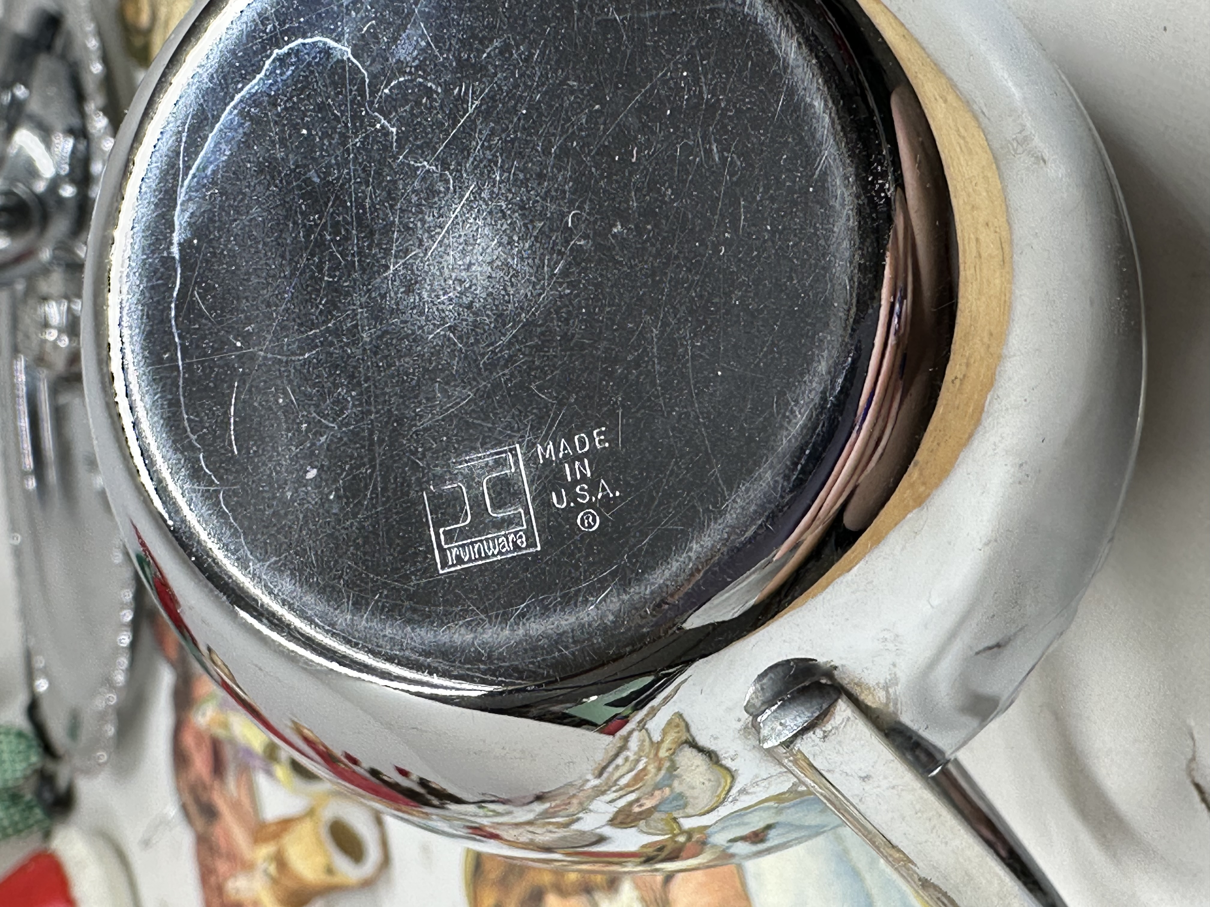 IRWINWARE AND COMMODORE HOLIDAY COLLECTION