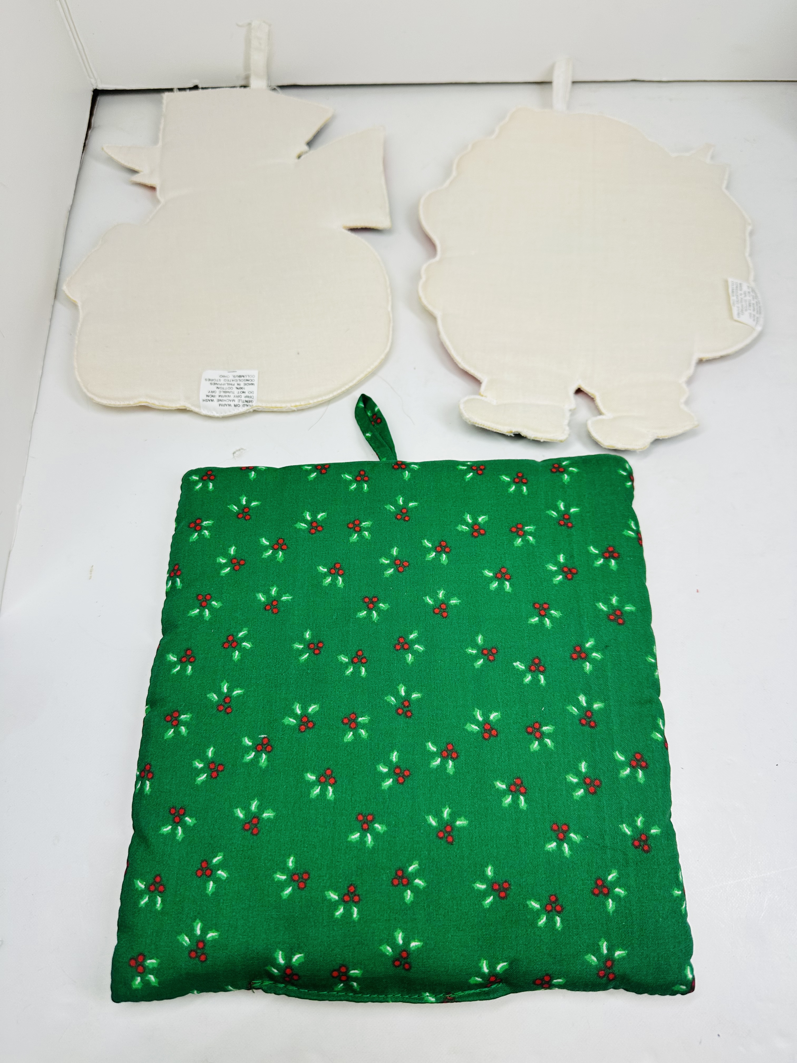 VARIOUS MAKERS, 11 VINTAGE CHRISTMAS TEXTILES, 20TH CENTURY