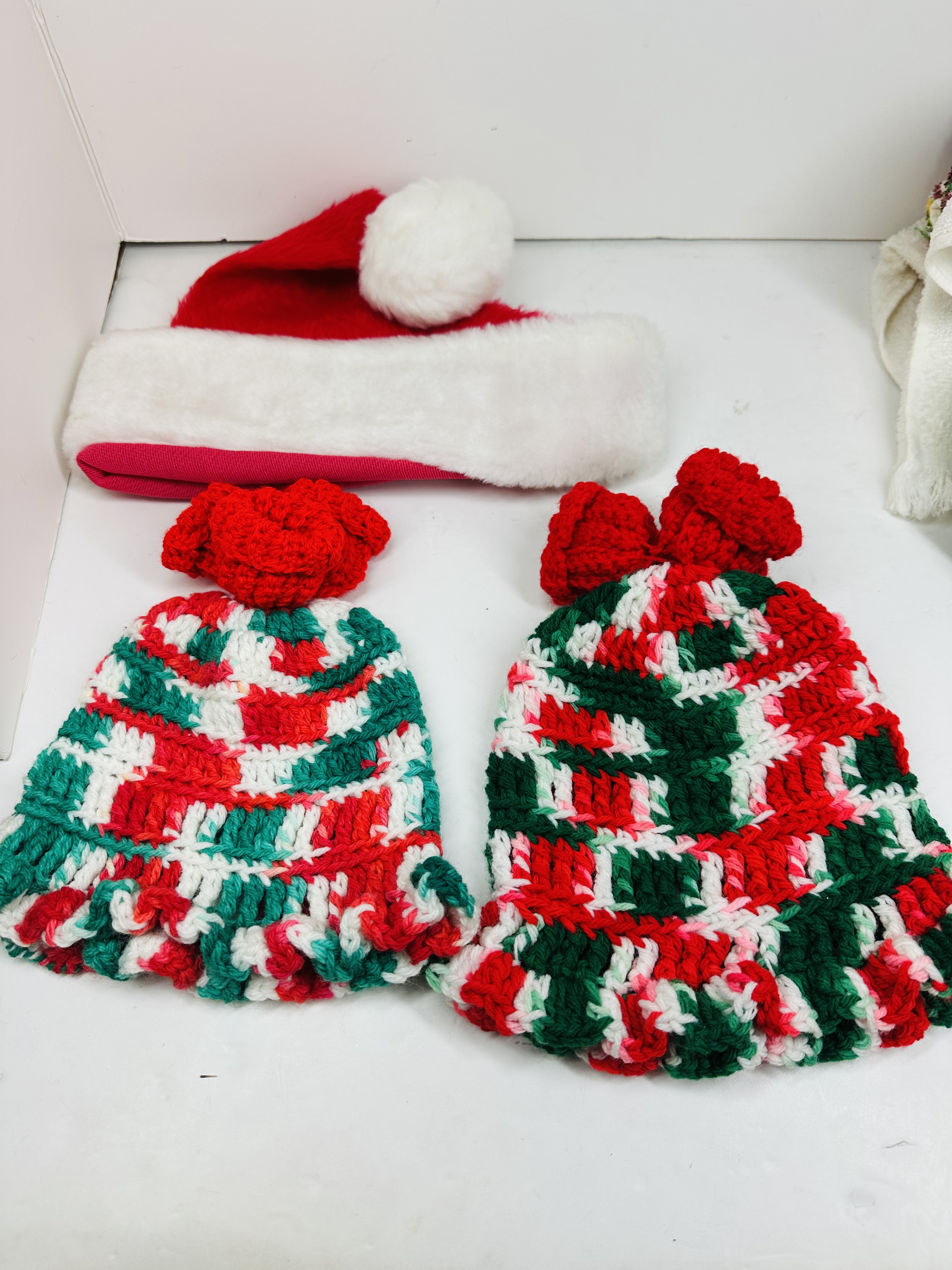 VARIOUS MAKERS, 11 VINTAGE CHRISTMAS TEXTILES, 20TH CENTURY