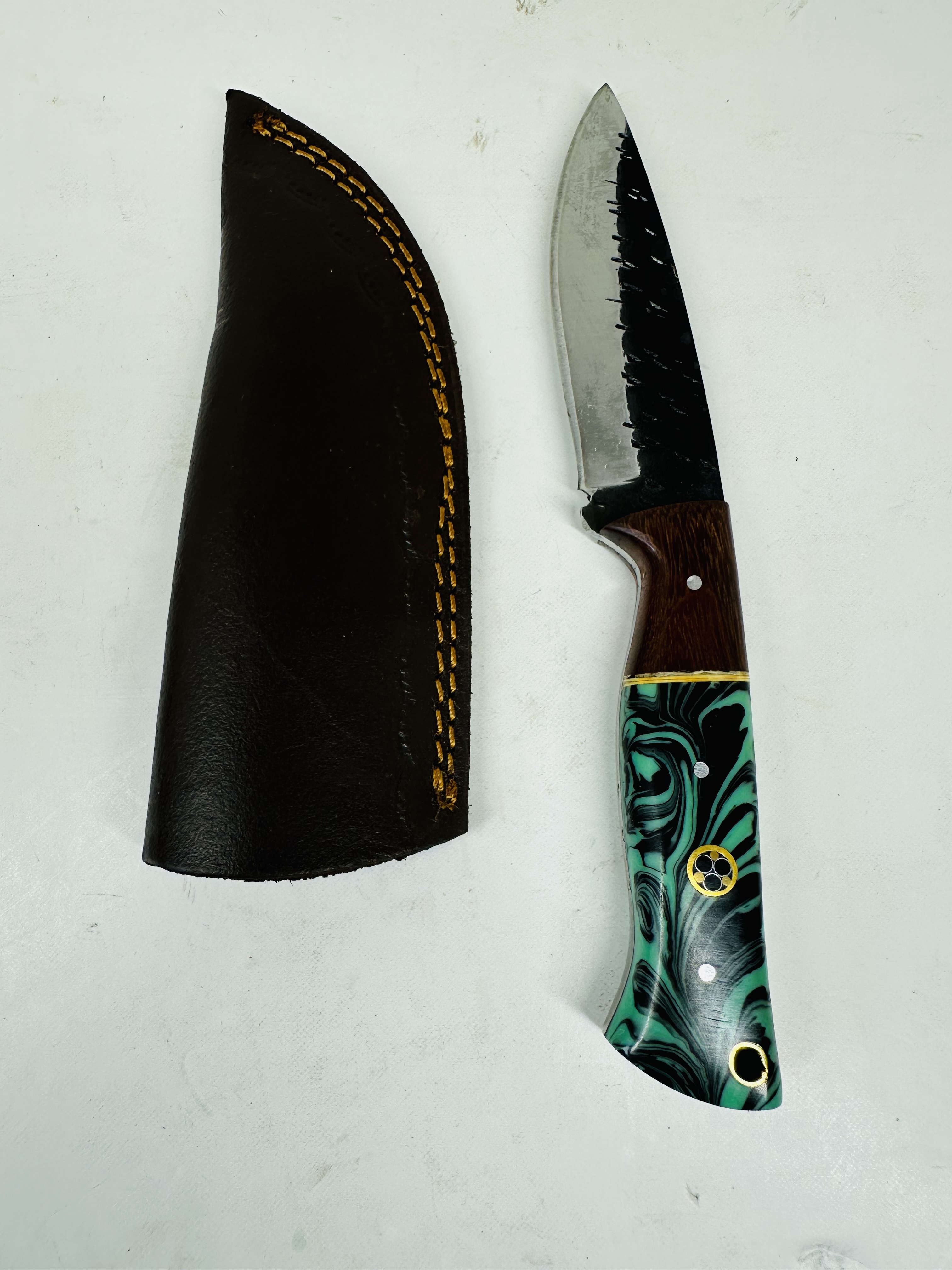 VERDANT RIVER HUNTER RESIN KNIFE