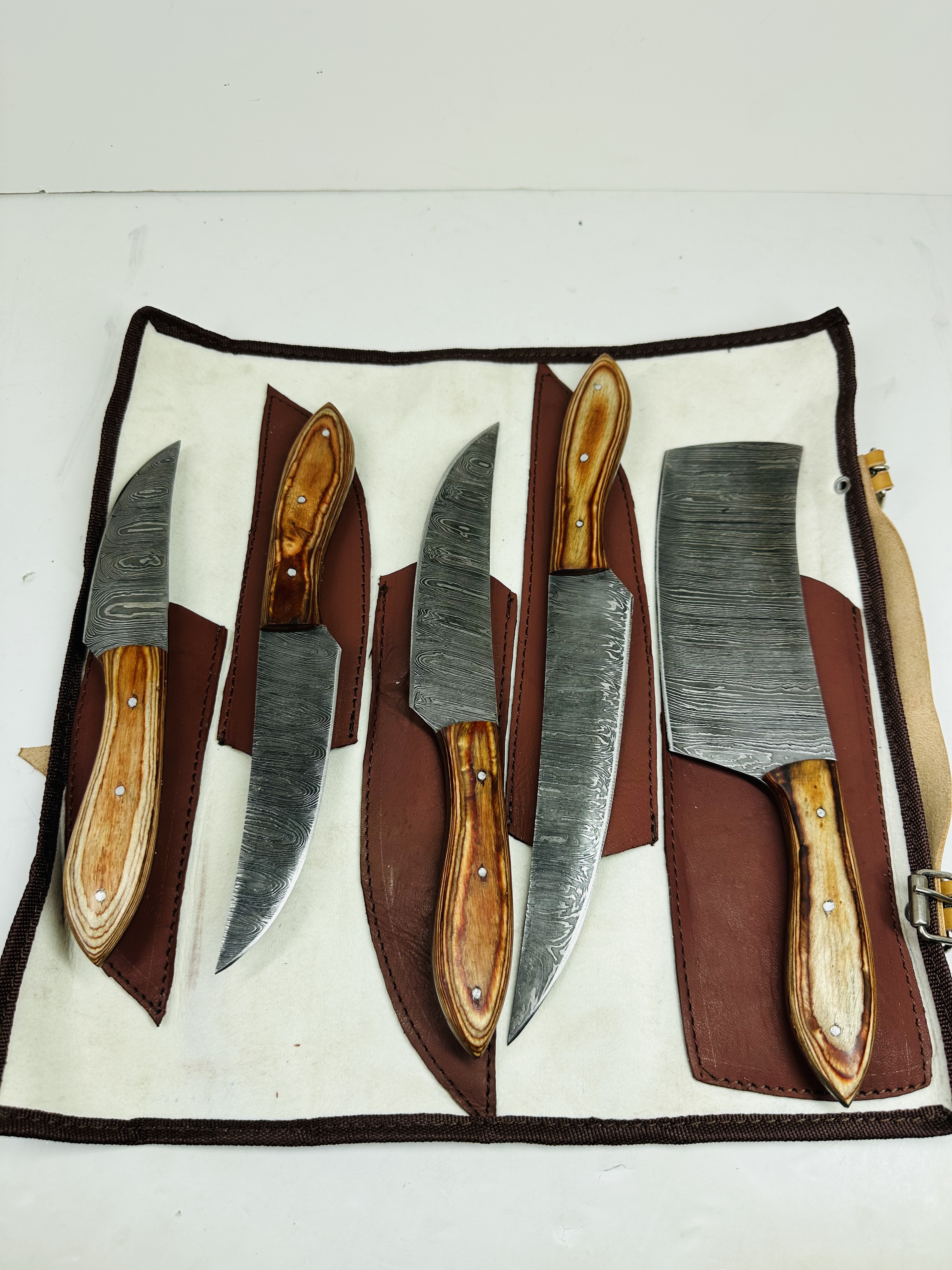 HANDMADE DAMASCUS STEEL KNIFE SET, MODERN