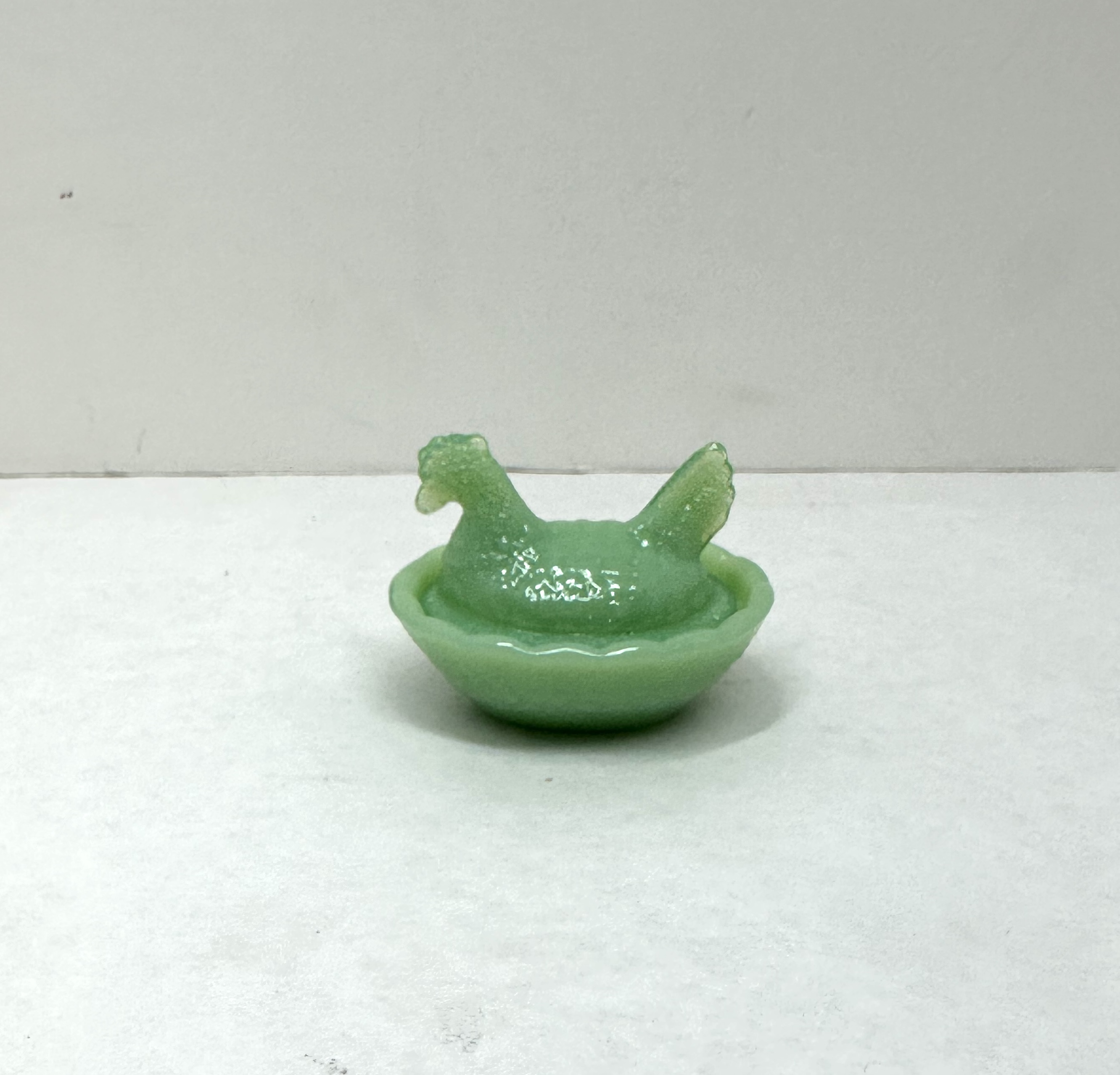 JADEITE MINI HEN ON NEST