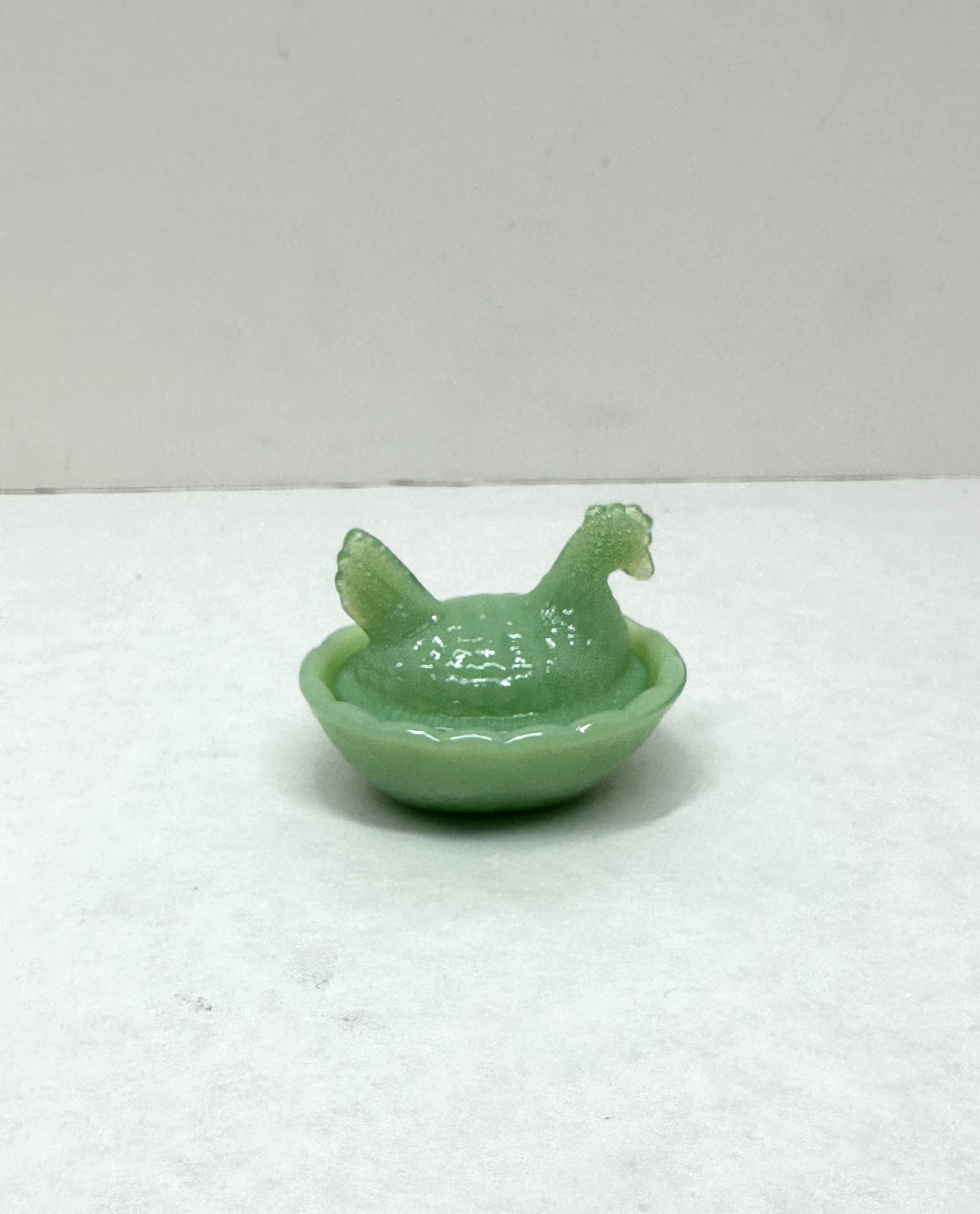 JADEITE MINI HEN ON NEST