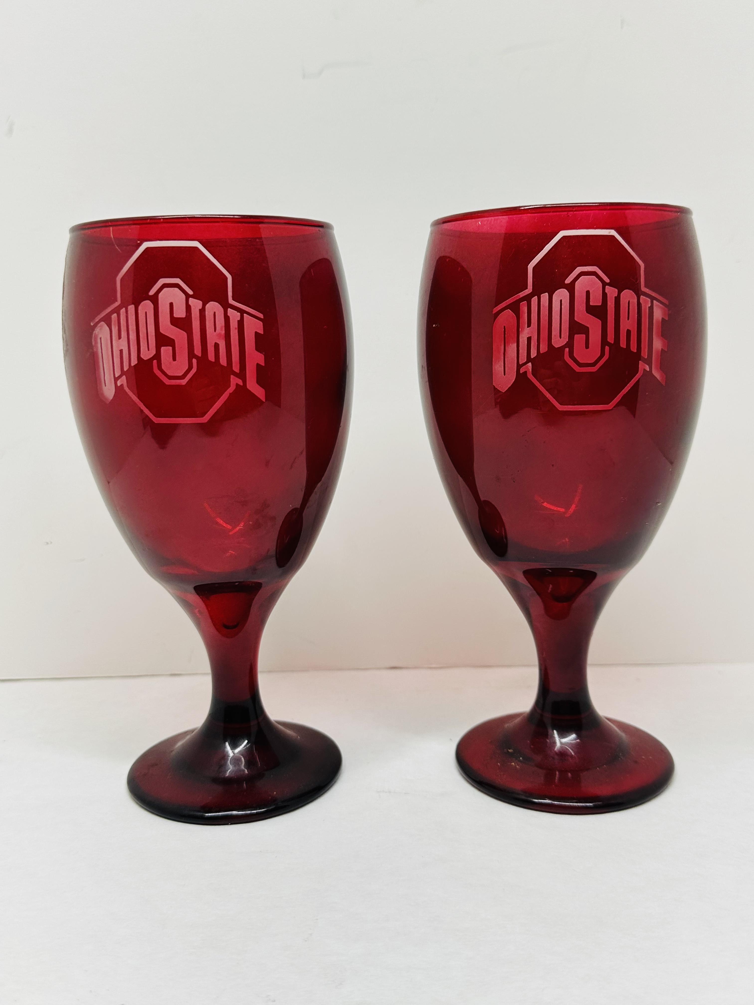 A PAIR OF MOSSER GLASS OHIO STATE UNIVERSITY SCARLET GOBLETS