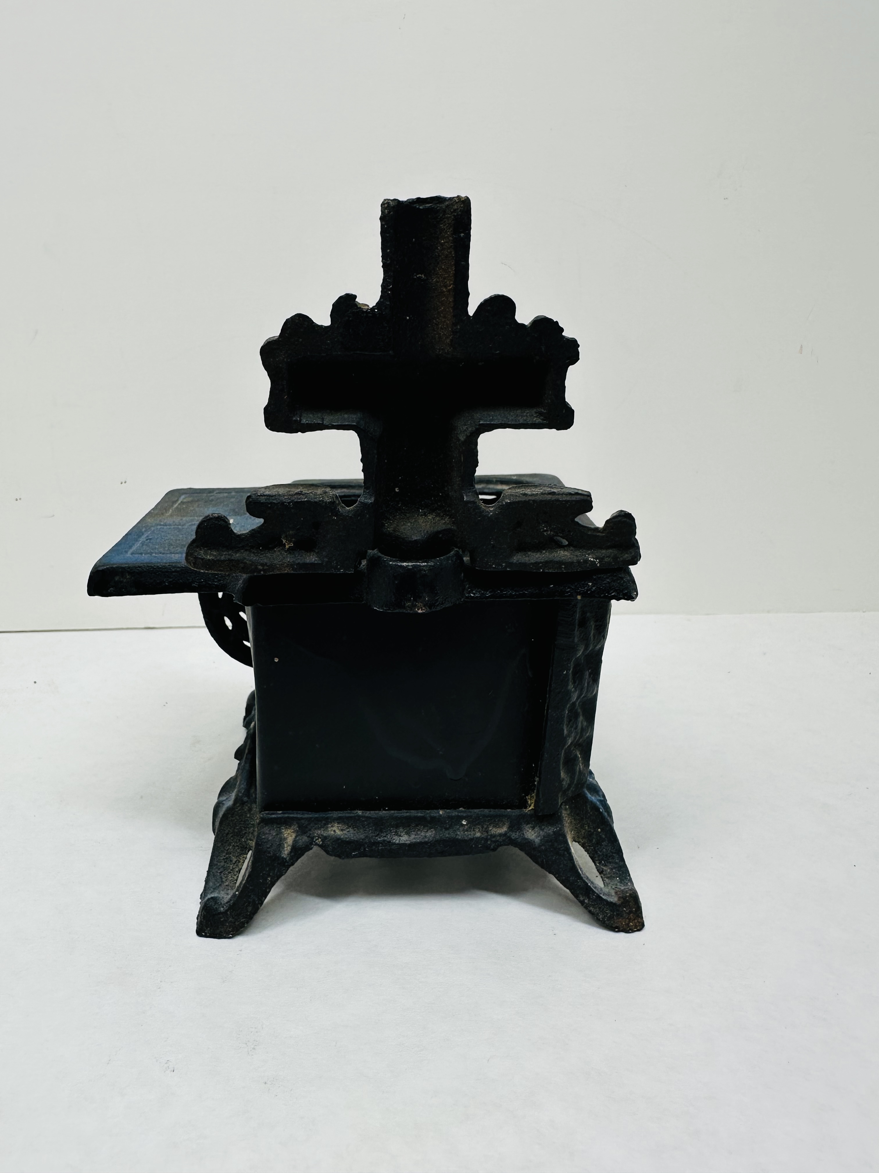 AAA QUEEN MINIATURE KITCHEN RANGE, 1900