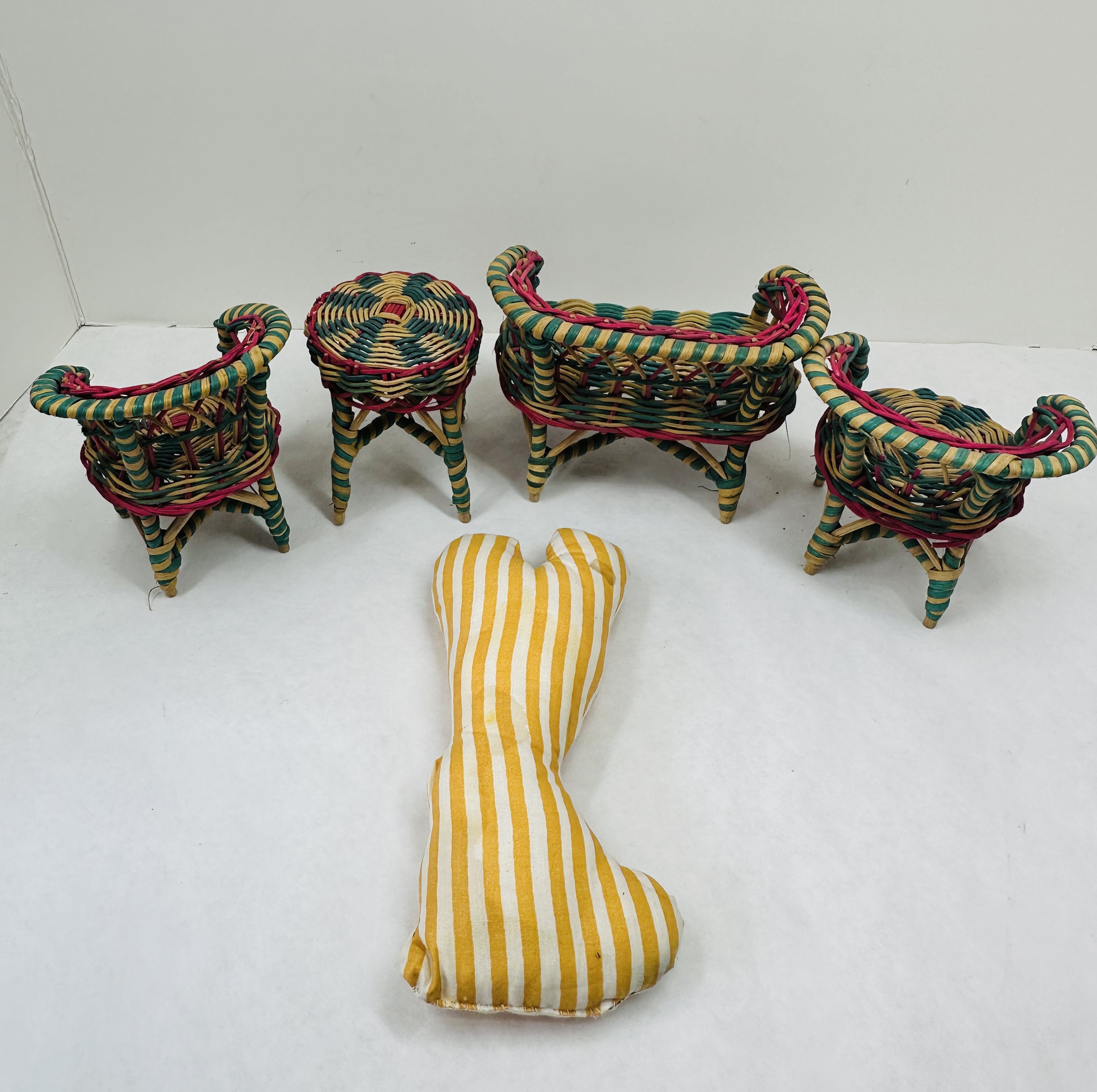 GERMAN WICKER AND CLOTH SET, 1930s