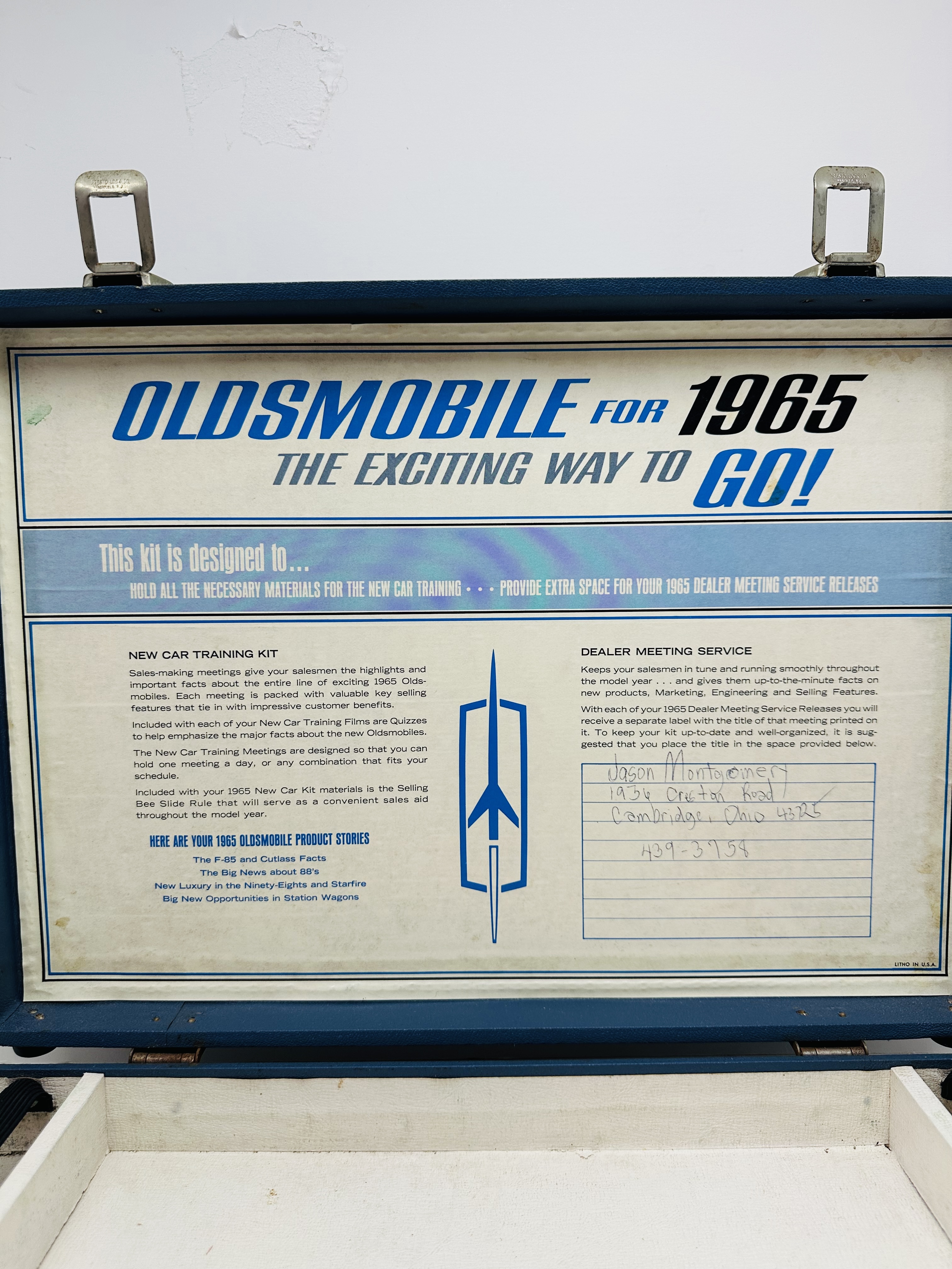 OLDSMOBILE SALES TRAINING CASE, 1965